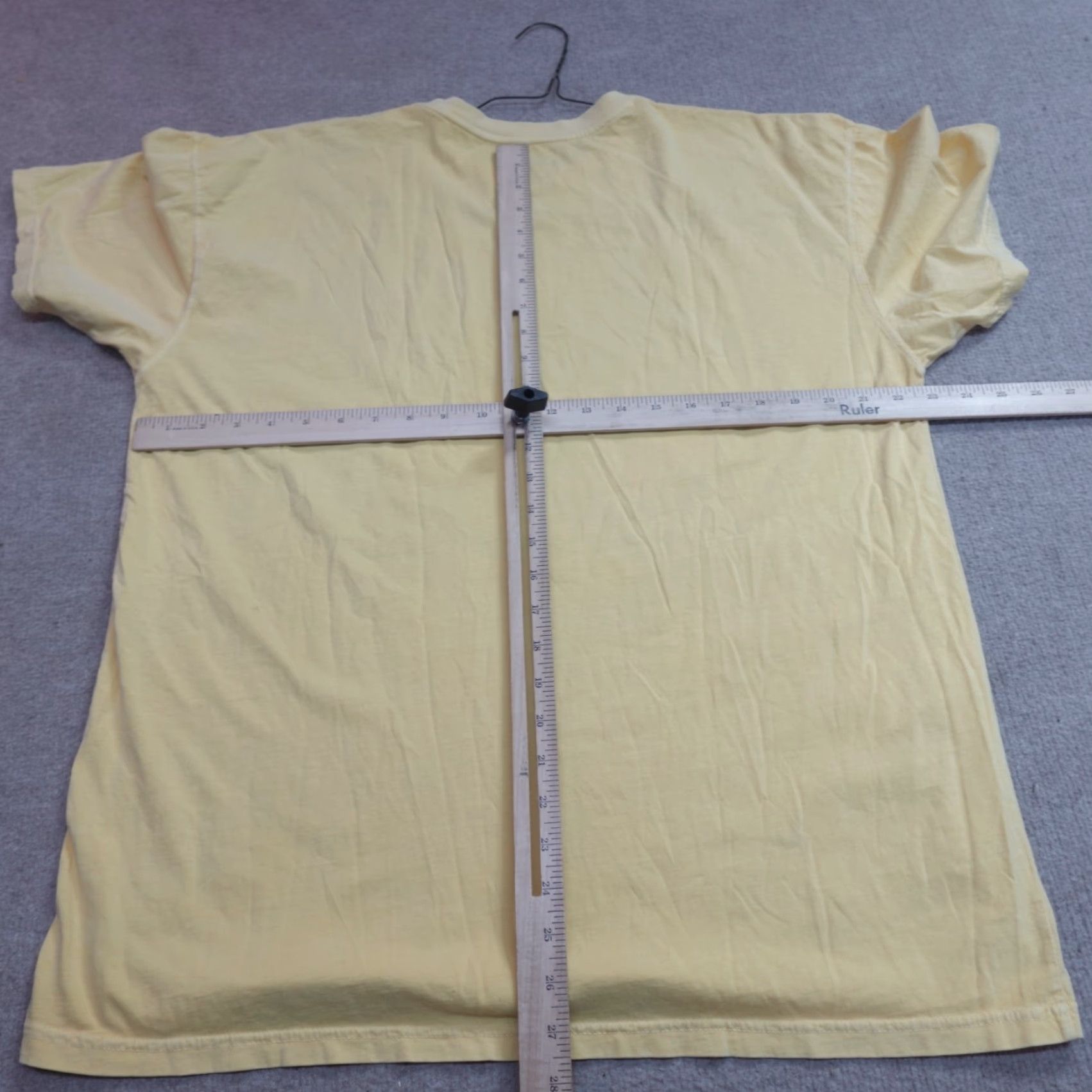 Vintage VINTAGE ComplexCon x Rello Shirt XL Yellow Graphic Print Crew Neck Short Sleeve Men 90s Welcome to Long Beach Shorts? Size US XL / EU 56 / 4 - 4 Thumbnail