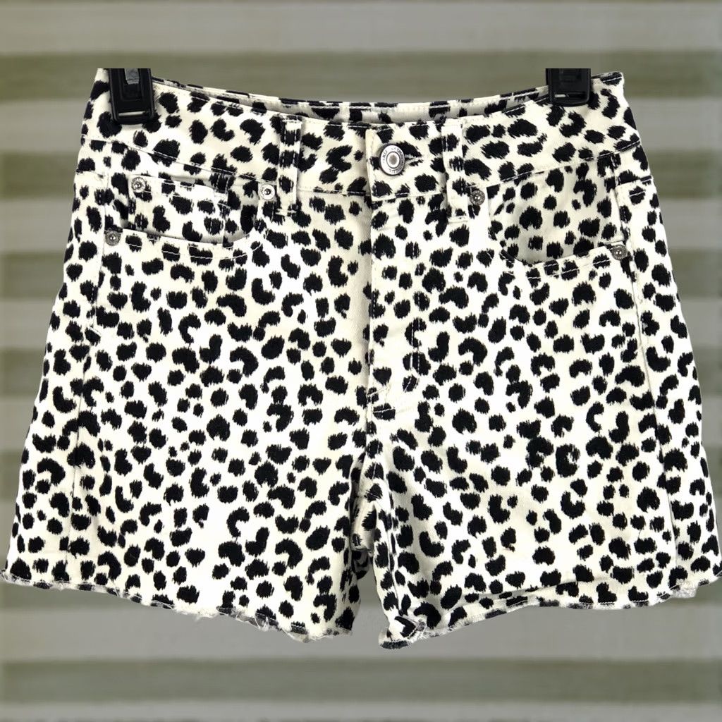 American Eagle Outfitters VINTAGE American Eagle Shorts 2 Blk Wht Cow Leopard Print 28"W Mid Rise Frayed 90s Y2K Glam Womens Size 26" / US 2 / IT 38 - 1 Thumbnail