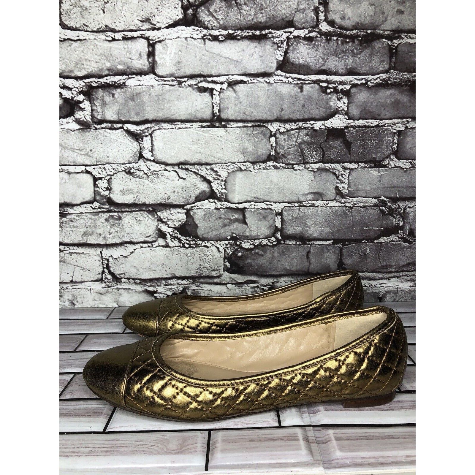 Vince Camuto Vince Camuto Metallic Gold Leather Quilted Ballet Flats Shoe Size US 9.5 / IT 39.5 - 15 Thumbnail