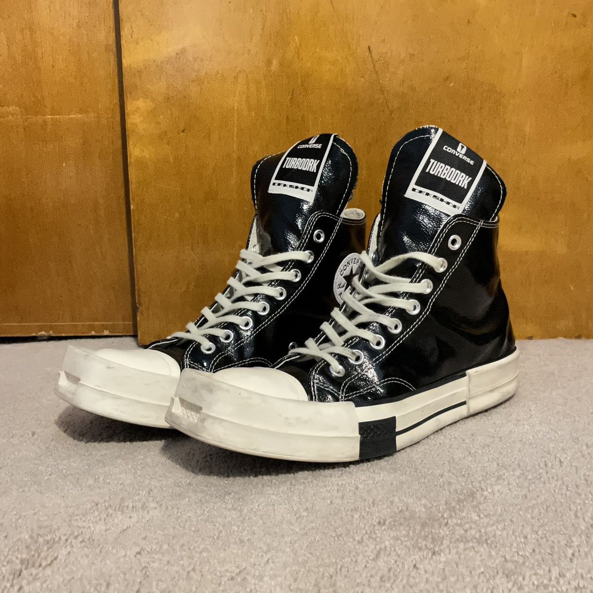 rick owens converse ブラックエナメル rick owens converse ブラックエナメル - メルカリ