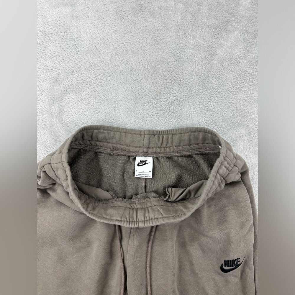 Nike Nike Women Essentials Regular Fleece Track Pants Olive Grey Size 28" / US 6 / IT 42 - 4 Thumbnail