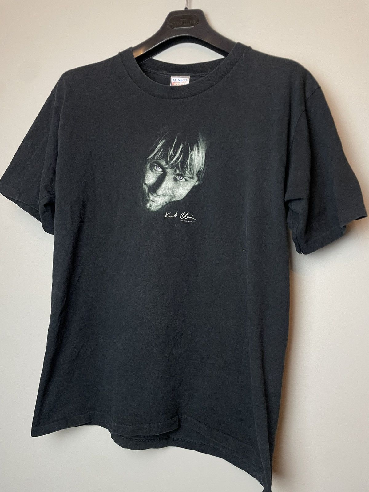 Vintage 2000 Kurt Cobain The End Of Music Nirvana Tee Face