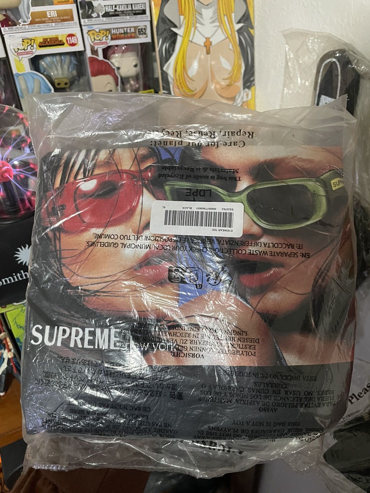 Supreme SUNGLASSES TEE Size US XL / EU 56 / 4 - 1 Thumbnail