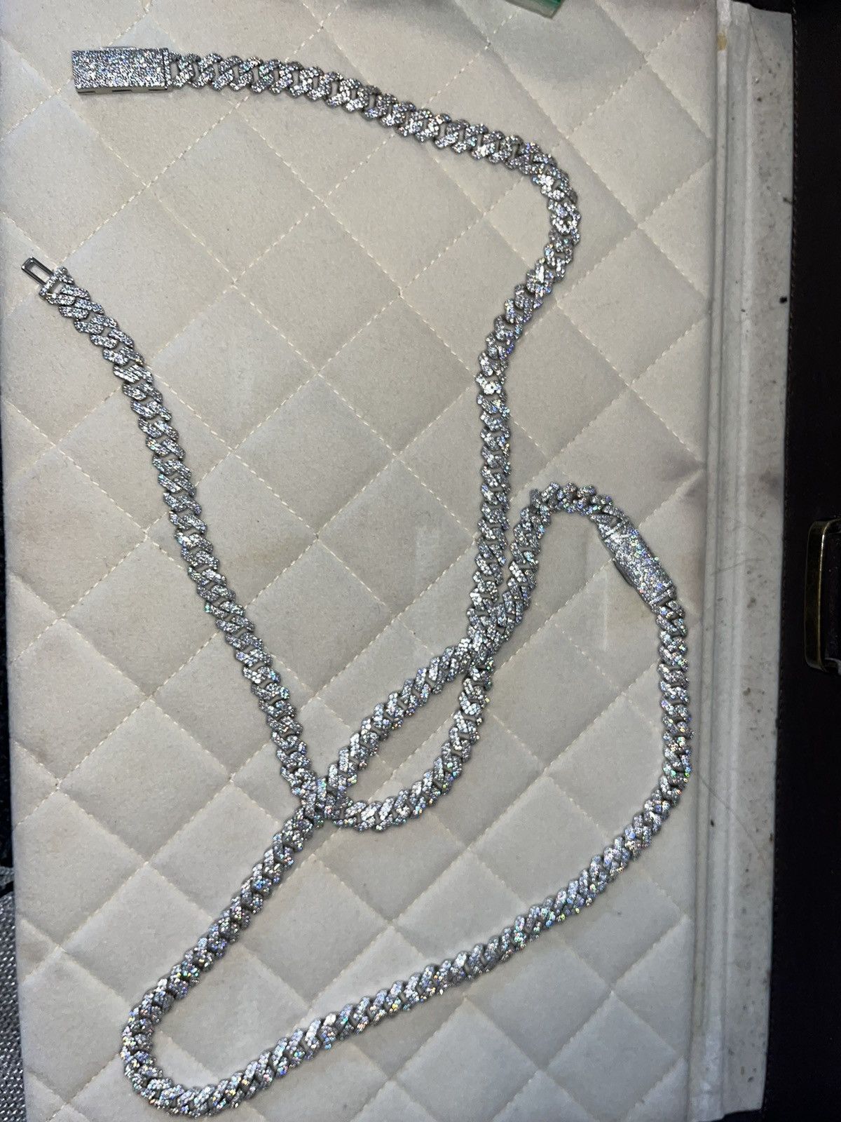 Other 10mm Moissanite Cuban Link Chain .925 Silver 22” / 18.50ctw Size ONE SIZE - 1 Thumbnail