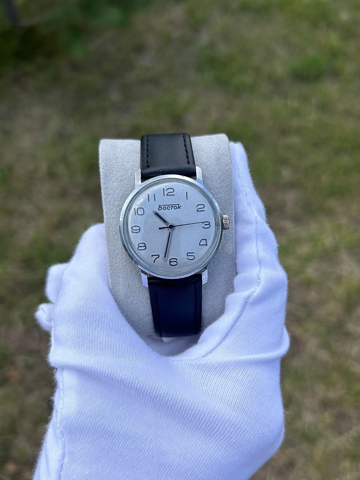 Vintage Vintage Vostok Watch USSR Soviet Mechanical Authentic 1980s Size ONE SIZE - 1 Thumbnail