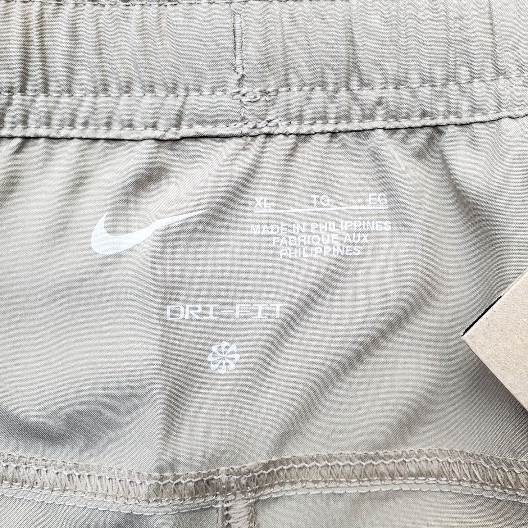 Nike Nike Running Shorts Mens XL Tan Four-Way Stretch Drawstring Waist Size US 36 / EU 52 - 7 Thumbnail