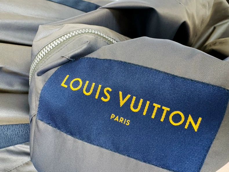 Louis Vuitton Louis Vuitton Assault jacket Nextarrow-2505 Size US S / EU 44-46 / 1 - 5 Thumbnail