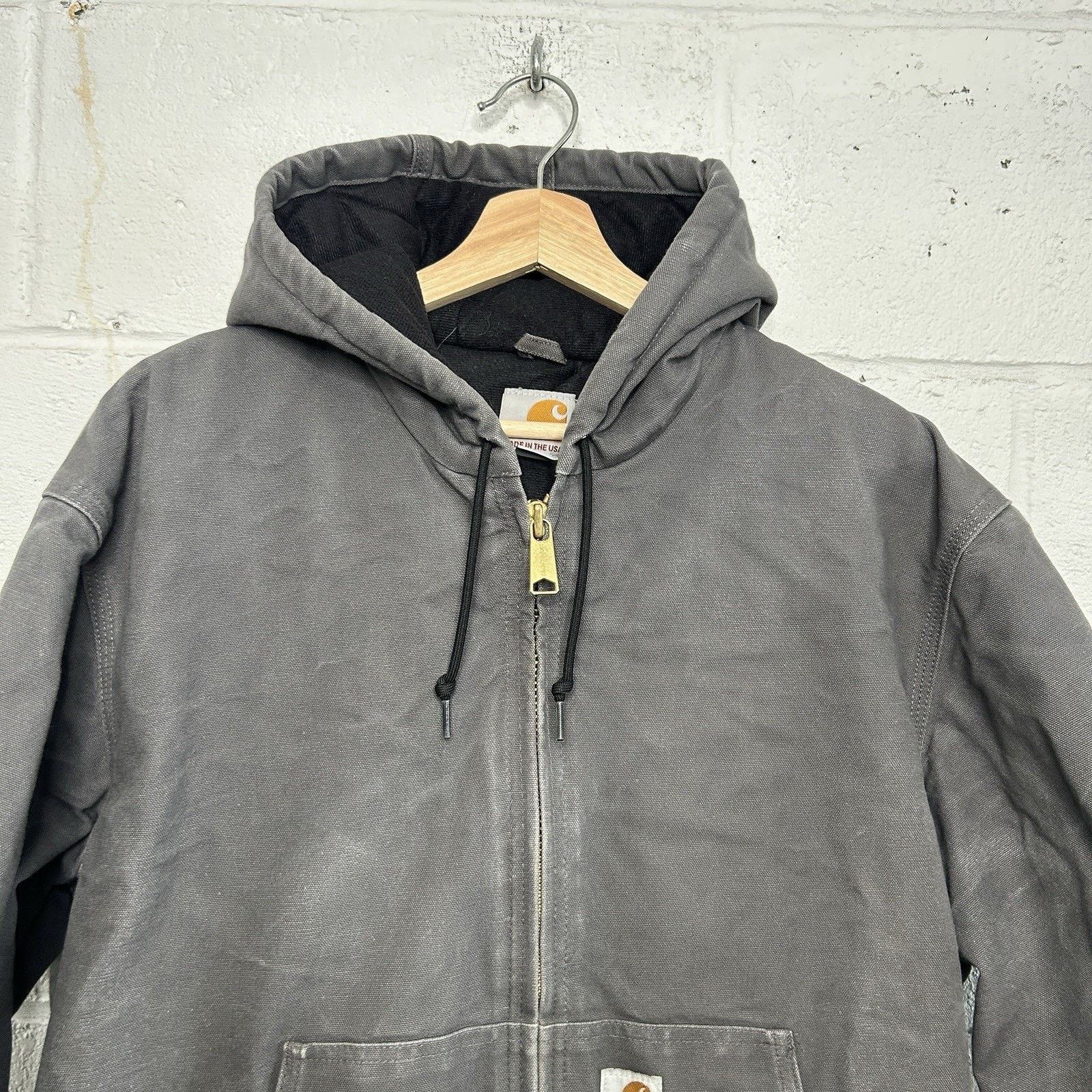 Carhartt Carhartt Quilted Hooded Active Jacket “Gravel/Grey” J140-GVL Size US L / EU 52-54 / 3 - 3 Thumbnail