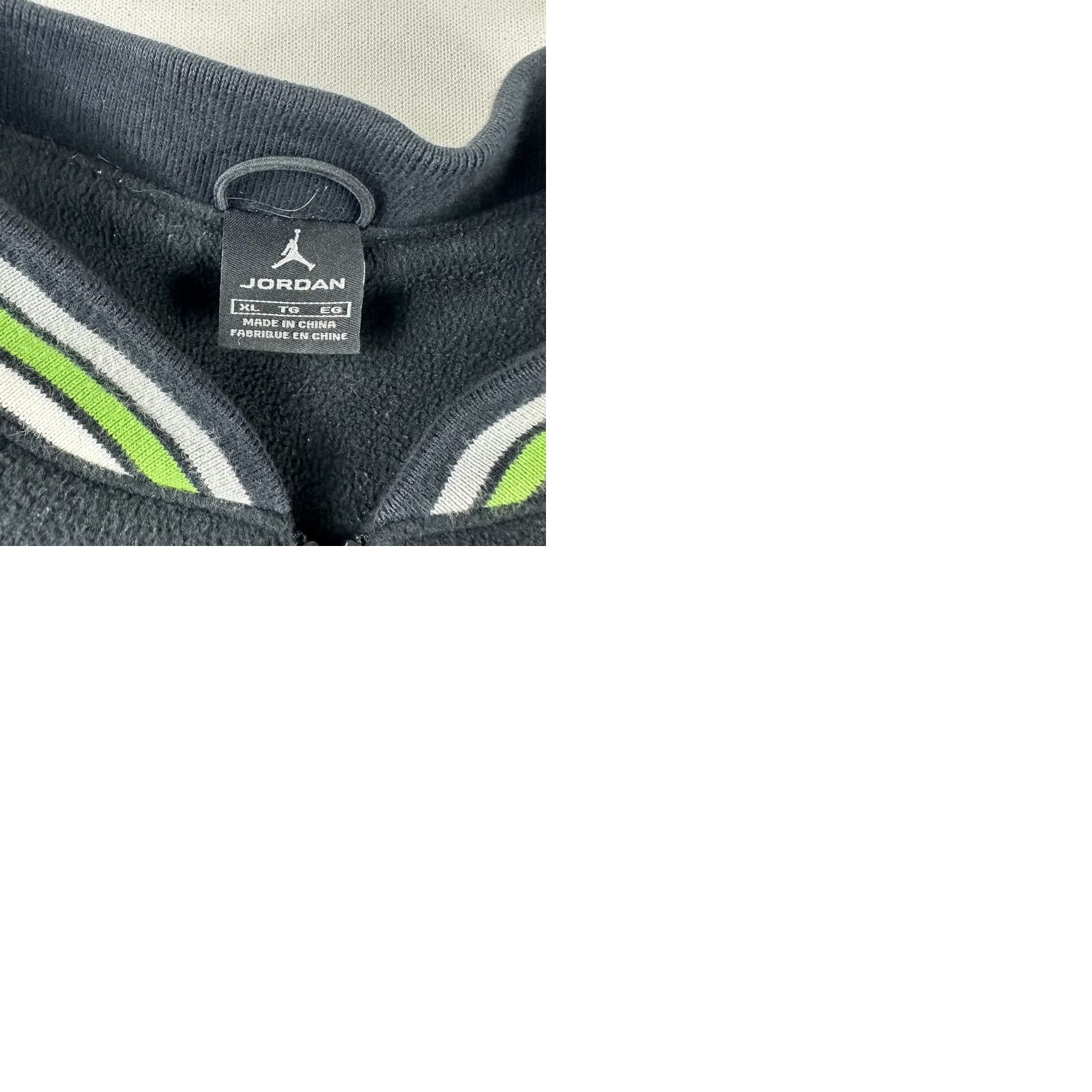 Jordan Brand VINTAGE Jordan Nike Air Chicago Full Zip Bomber Jacket Mens XL Black Green 243363 001 Size US XL / EU 56 / 4 - 9 Thumbnail