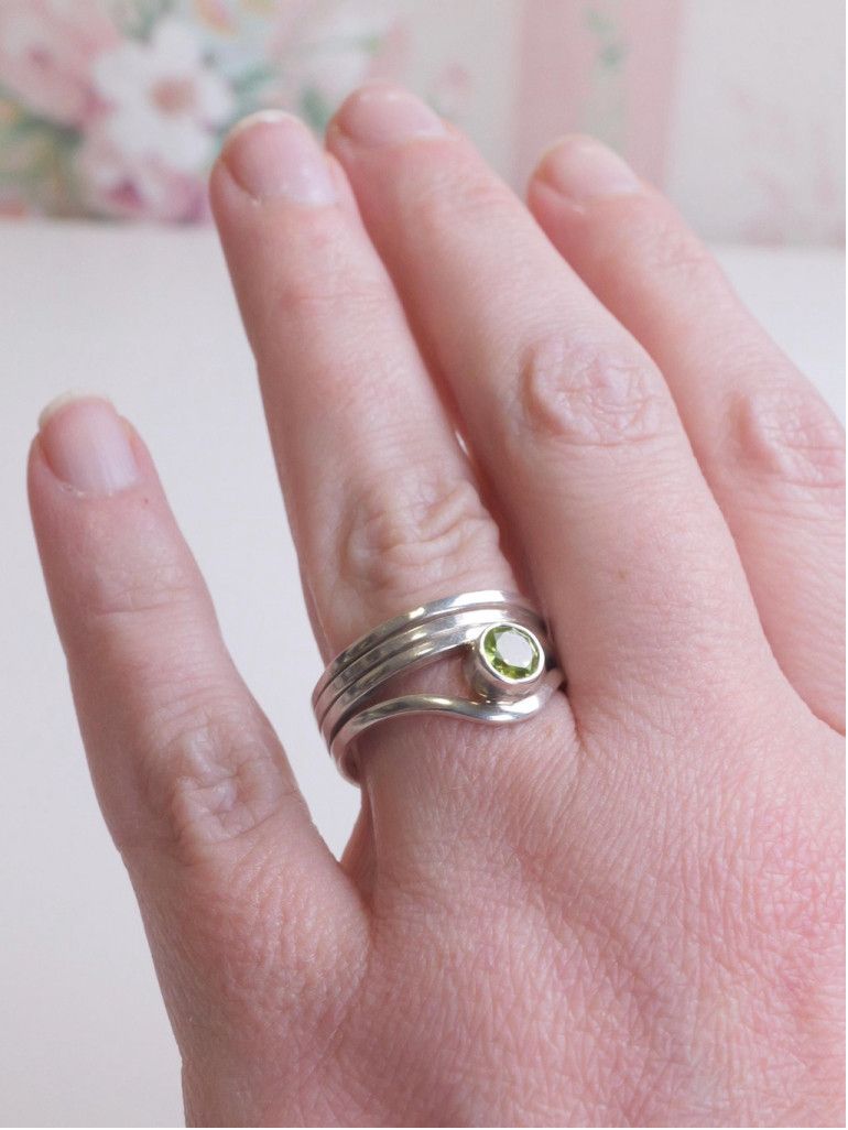 Vintage August birthday sterling silver women’s vintage ring Size ONE SIZE - 3 Thumbnail