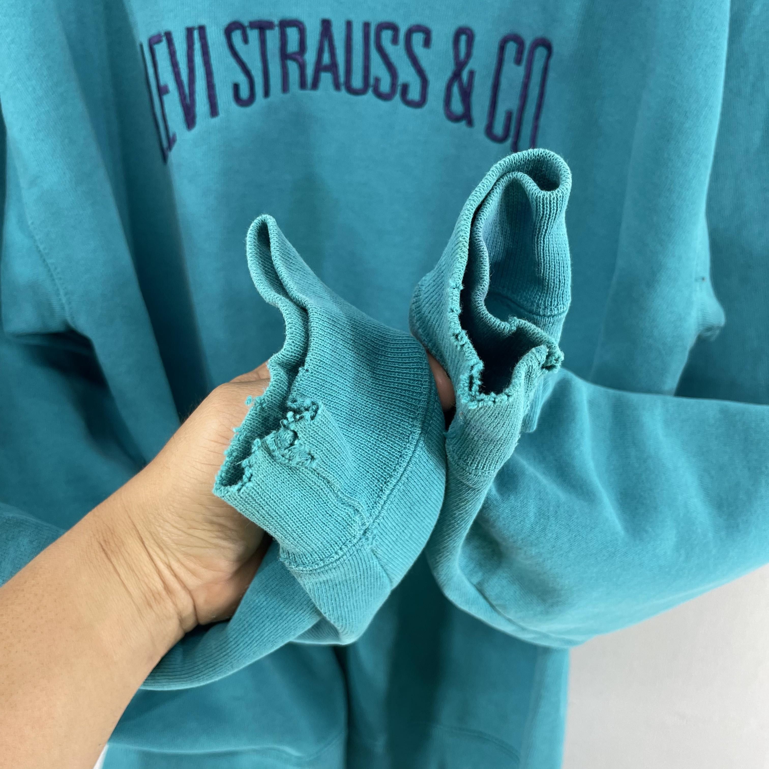 Levi's × Vintage Vintage LEVIS Spellout Embroidery Distressed Sweatshirt Size US M / EU 48-50 / 2 - 11 Thumbnail