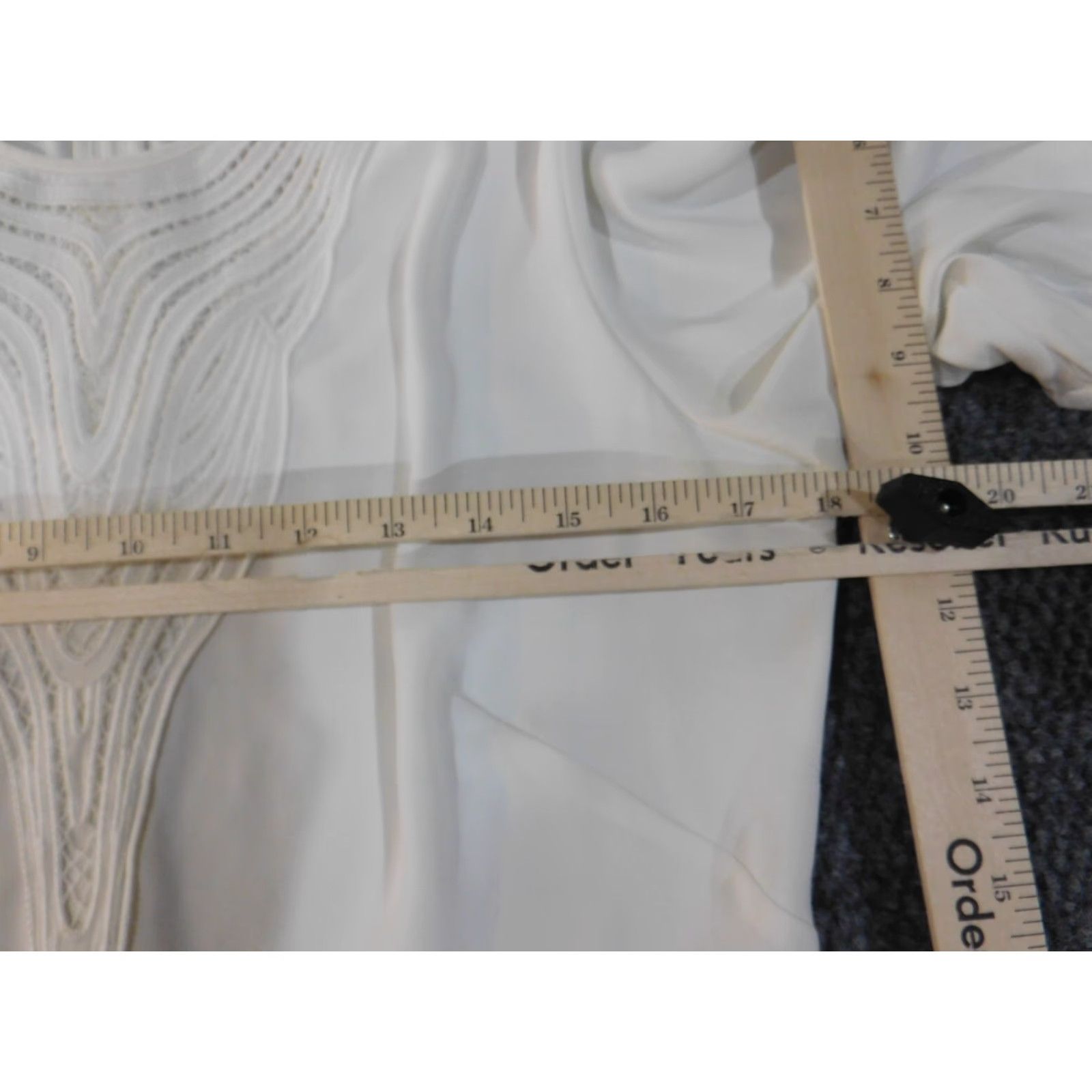 White House Black Market White House Black Market top Blouse Womens XS? 8 White Polyester Casual Pullover Round Neck Short Sleeve Solid Stretch Machine Washable Size M / US 6-8 / IT 42-44 - 5 Thumbnail