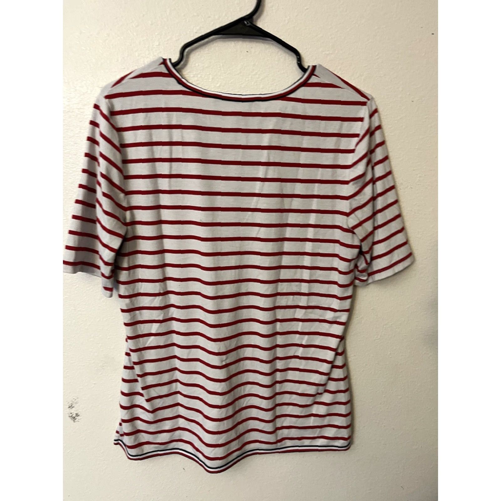 Tommy Hilfiger Womens Tommy Hilfiger V-neck T-shirt Size Medium White Red Striped Shirt Womens M White Red 90s, Vintage, Tommy Hilfiger, T-Shirt Size M / US 6-8 / IT 42-44 - 3 Thumbnail
