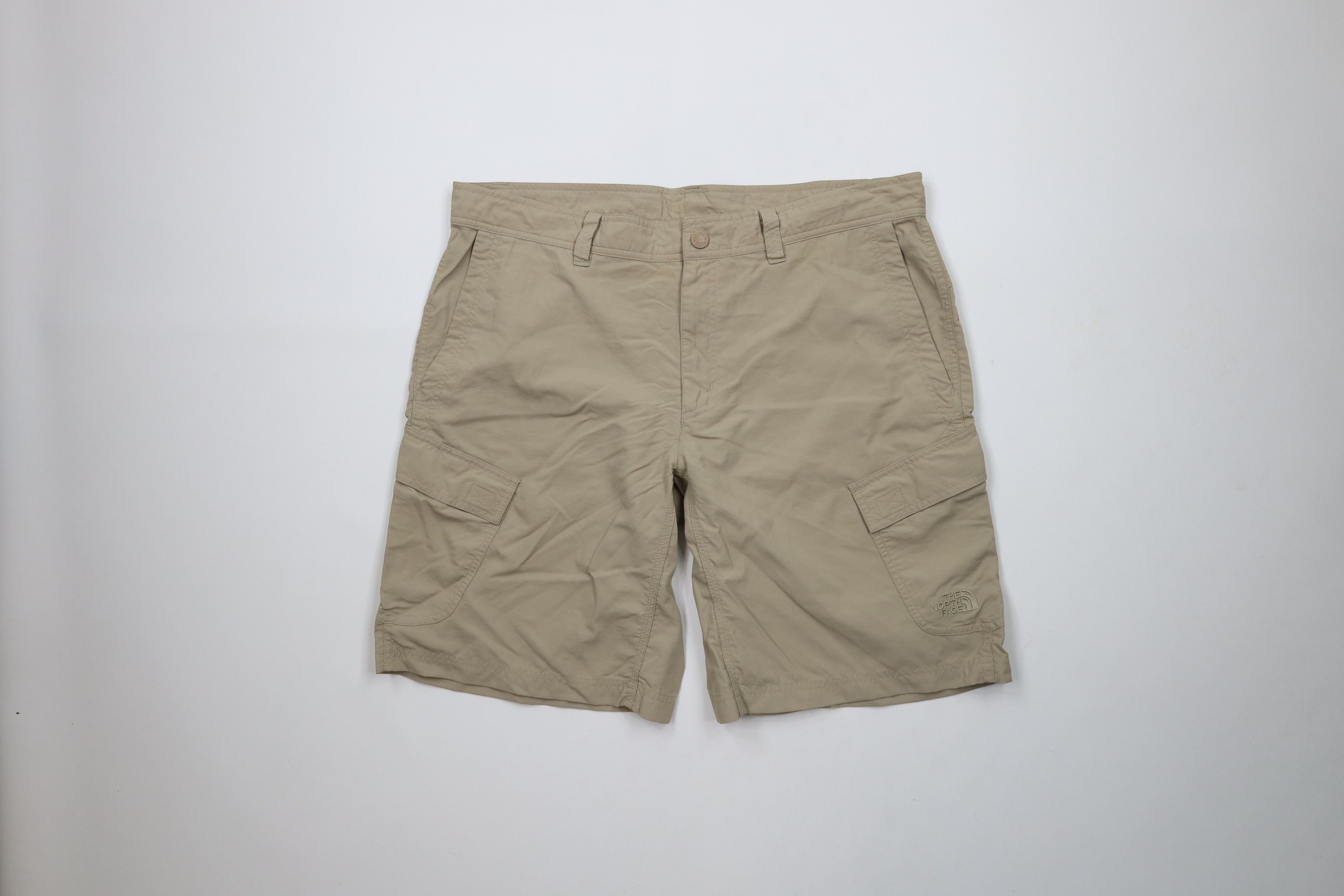 The North Face × Vintage The North Face Hiking Above Knee Cargo Shorts Beige Nylon Size US 36 / EU 52 - 1 Thumbnail