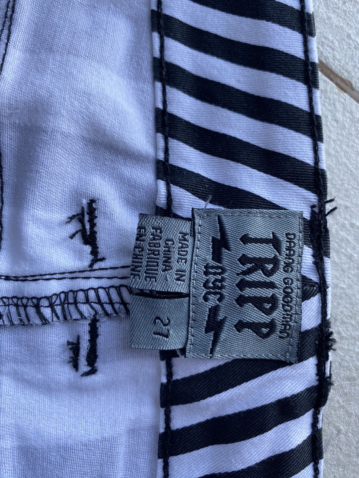 Tripp NYC 🔗Gothic Punk Opium Tripp NYC Black&White Wednesday Pants Size 27" / US 4 / IT 40 - 5 Thumbnail