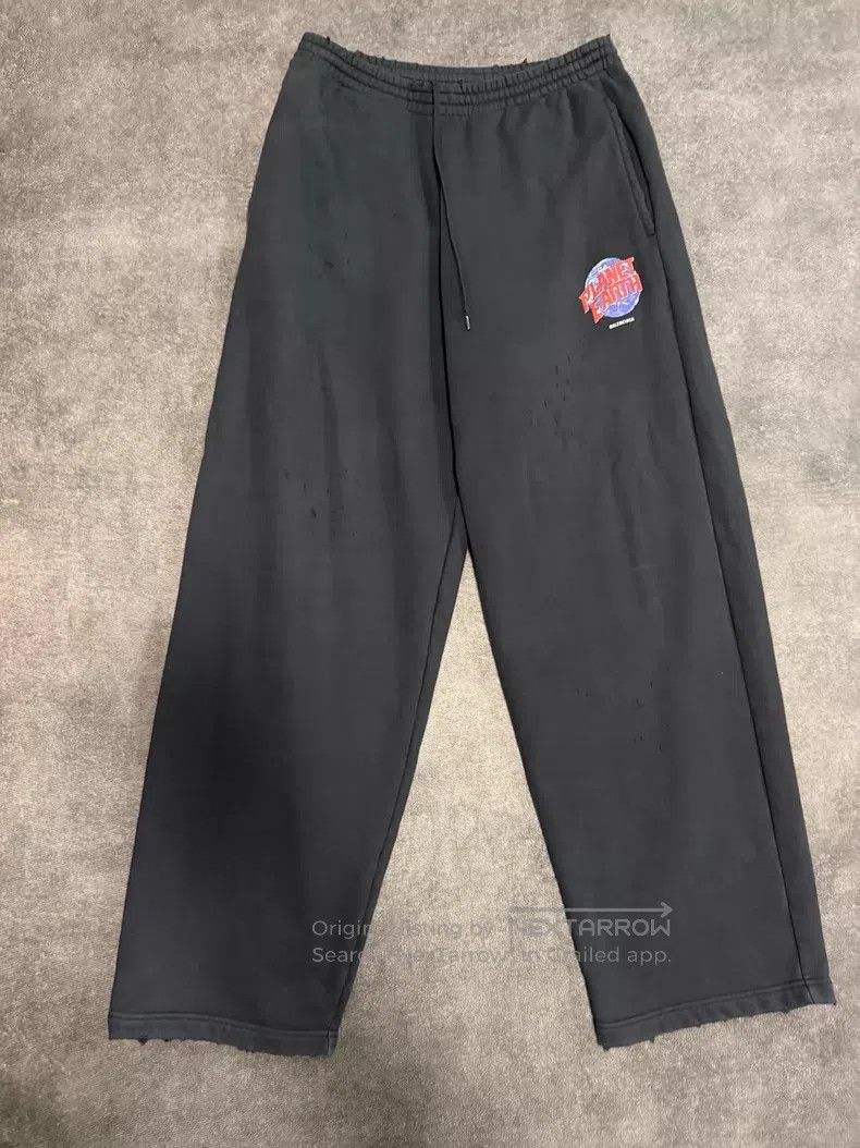 Balenciaga Balenciaga size XS Distressed Lettering Print Sports Pants Size US 27 - 1 Thumbnail