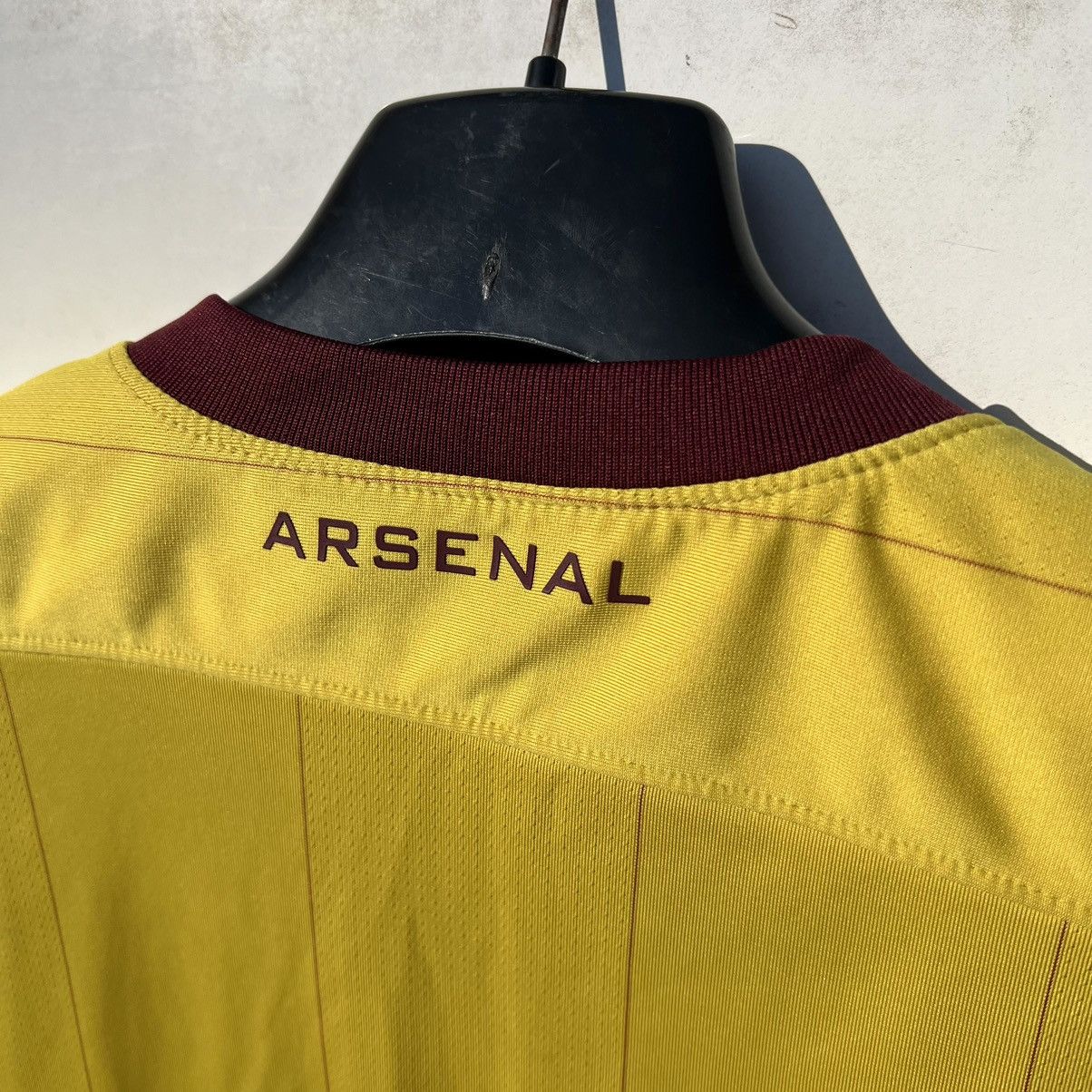 Nike × Vintage Vintage Nike Arsenal London Jersey 2010-2012 yellow Size US S / EU 44-46 / 1 - 10 Thumbnail