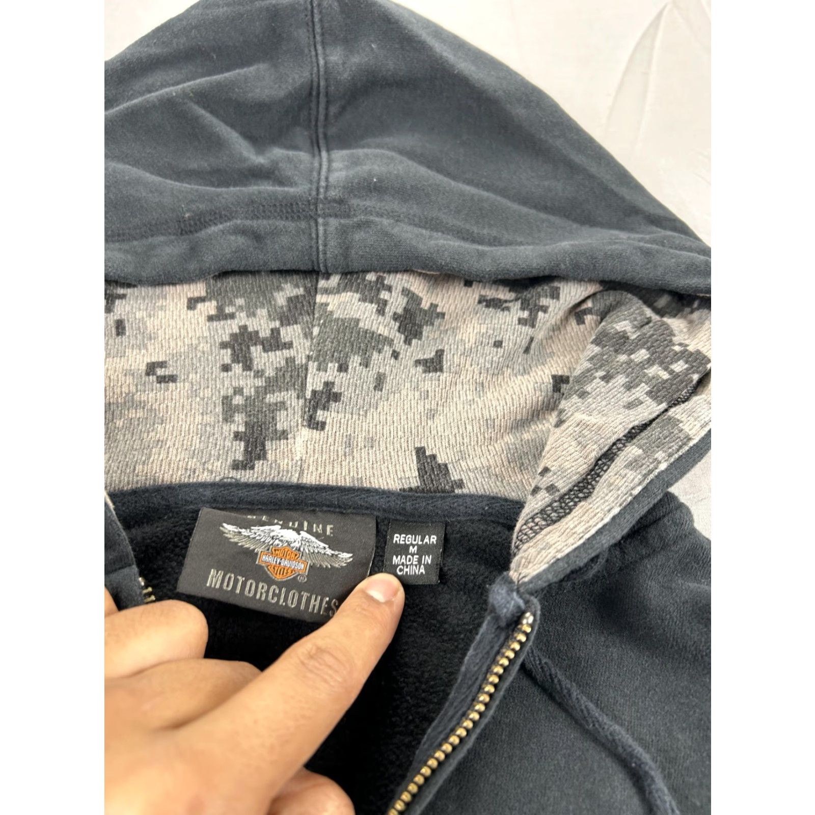 Harley Davidson VINTAGE Harley-Davidson Hoodie Mens M Gray Full Zip Wounded Warrior Fleece Camo Size US M / EU 48-50 / 2 - 4 Thumbnail