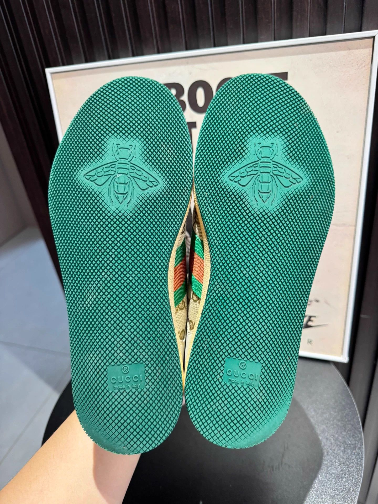 Gucci GUCCI Screener distressed women's green sneaker Size US 7.5 / IT 37.5 - 6 Thumbnail