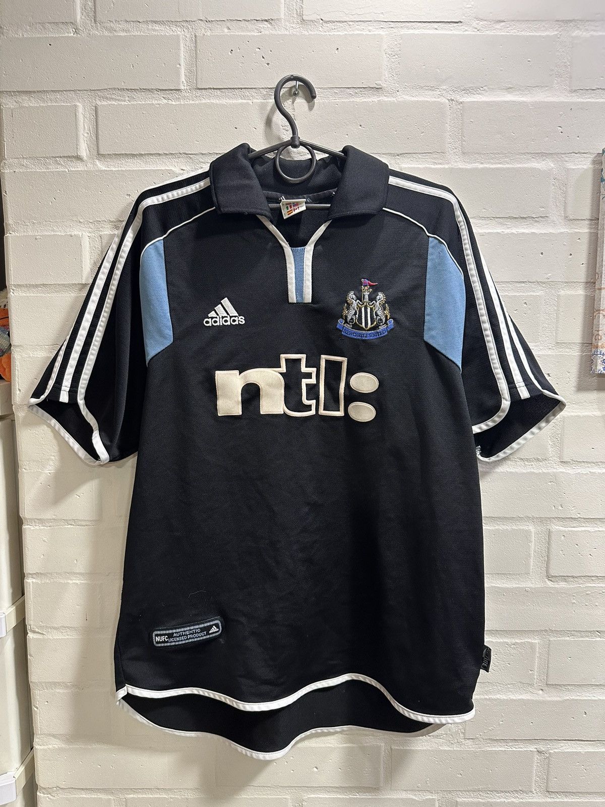Adidas Newcastle United ‘00-‘01 Vintage Away Kit 🚫READ DESCRIPTION🚫 Size US L / EU 52-54 / 3 - 1 Thumbnail