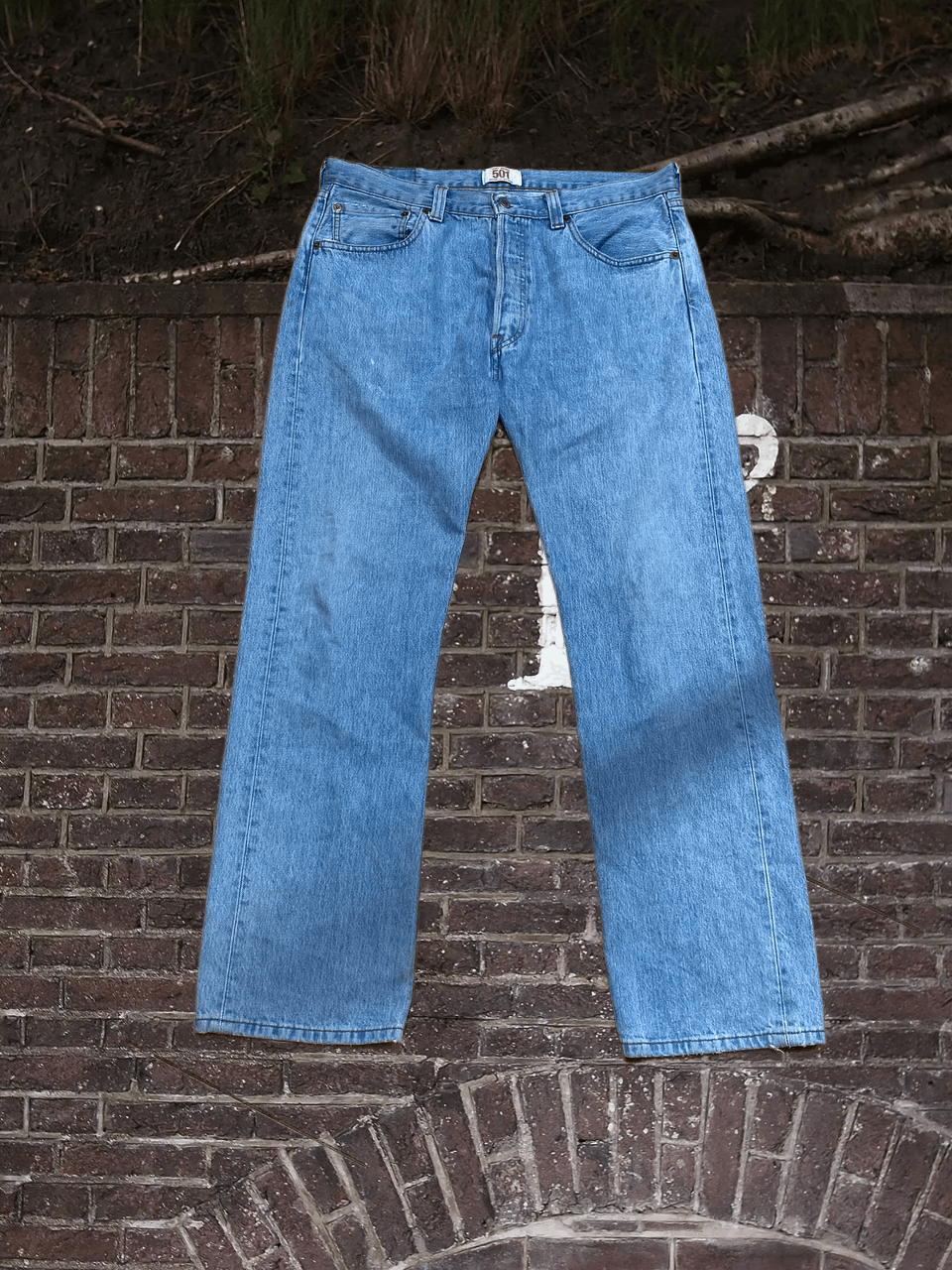 Levi's VINTAGE LEVIS 501 FADED DENIM JEANS Size US 34 / EU 50 - 1 Thumbnail