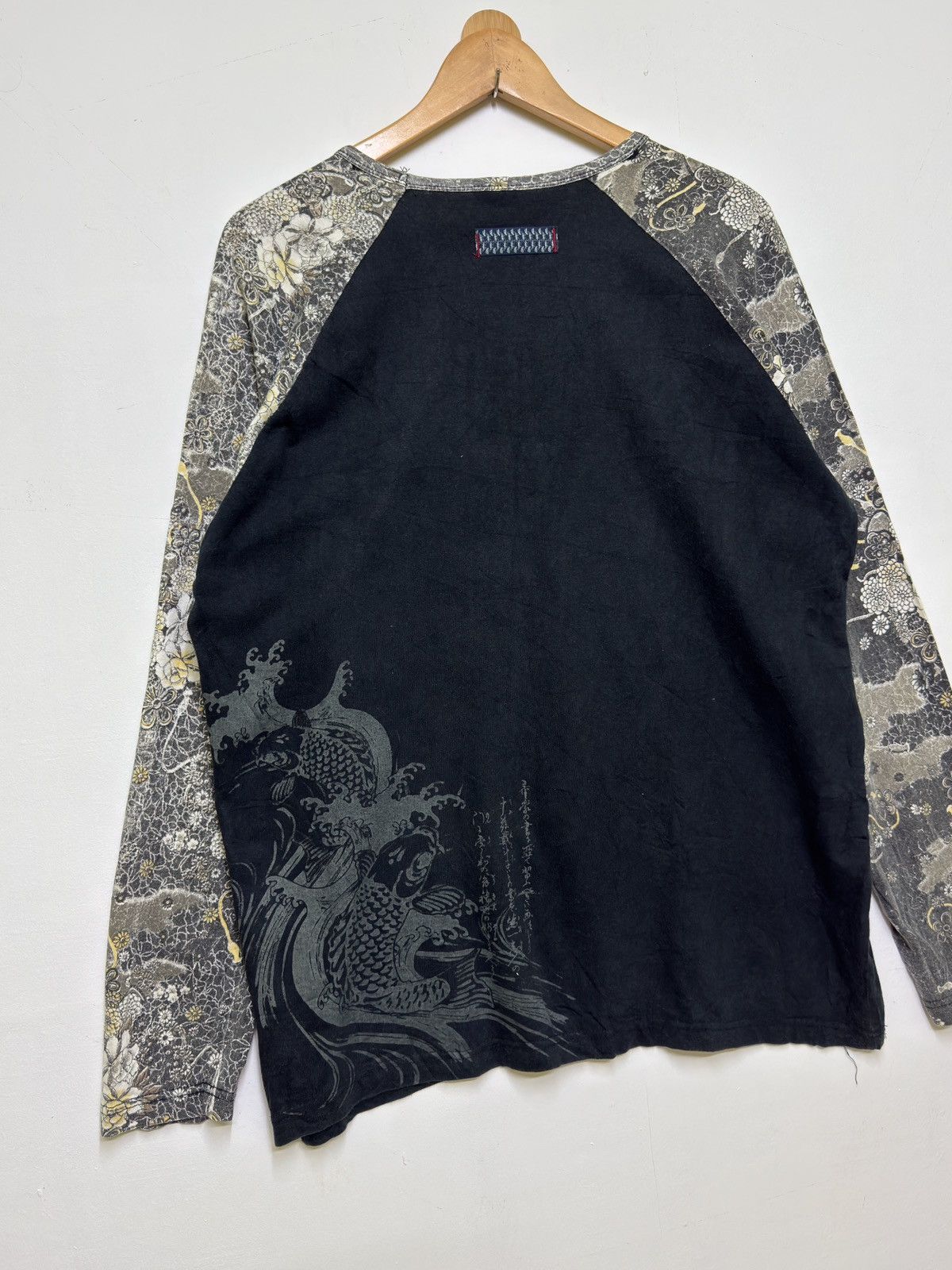 Japanese Brand Sukajan Fish Koi Raglan Japanese Tattoo Long Sleeve Tee Size US L / EU 52-54 / 3 - 9 Thumbnail