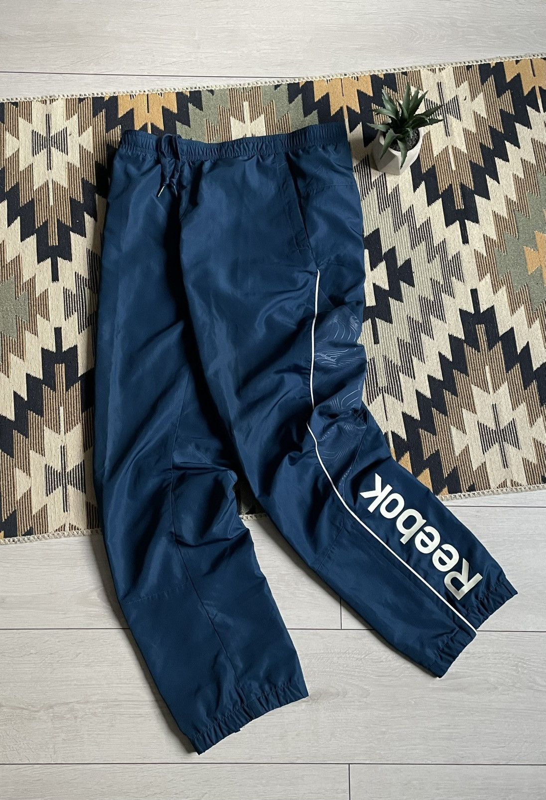 Reebok × Vintage Vintage Reebok Nylon Logo Pants Size US 32 / EU 48 - 1 Thumbnail