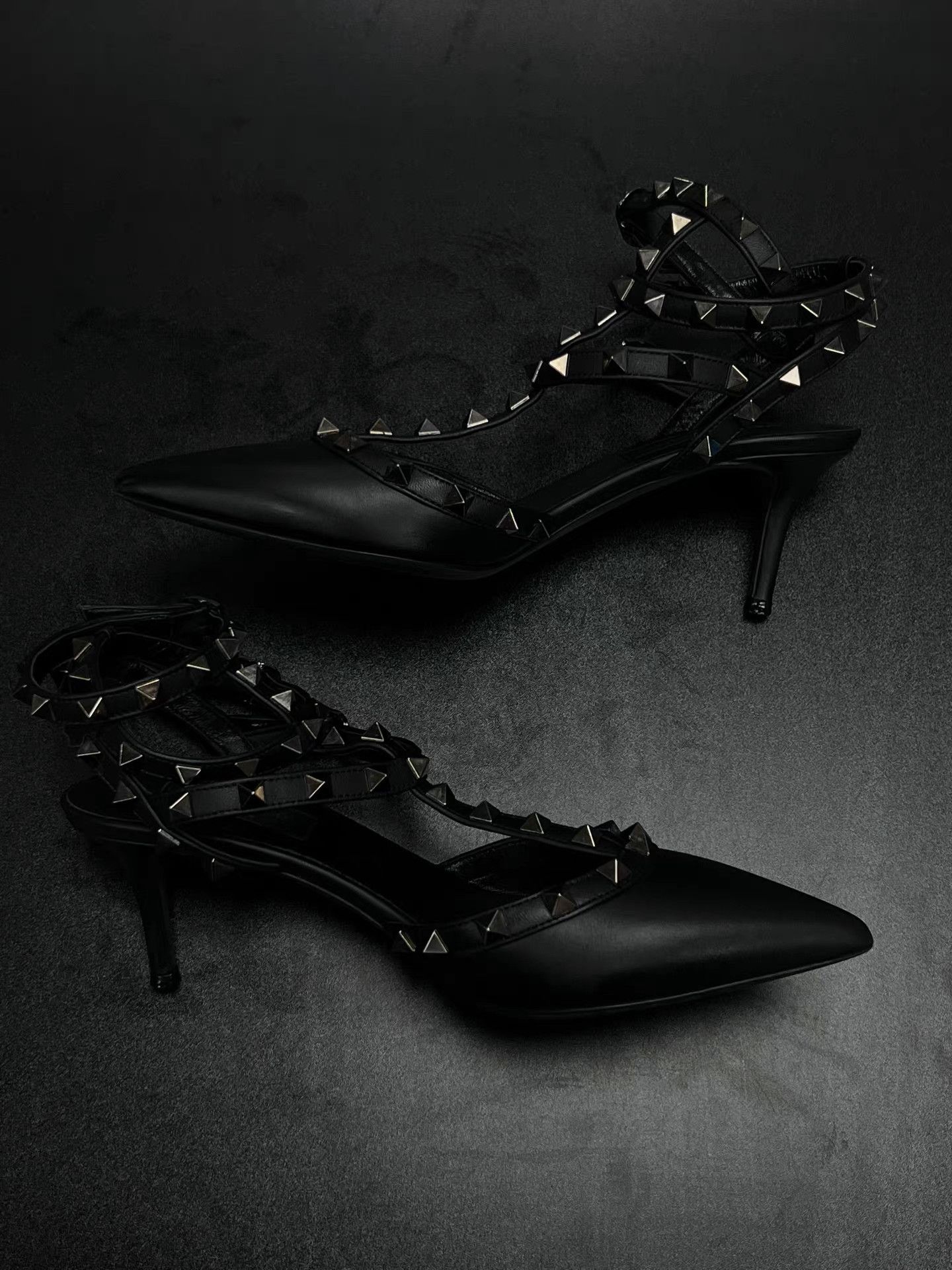 Valentino Valentino Garavani Rockstud Heels K15 Size US 7 / IT 37 - 6 Thumbnail