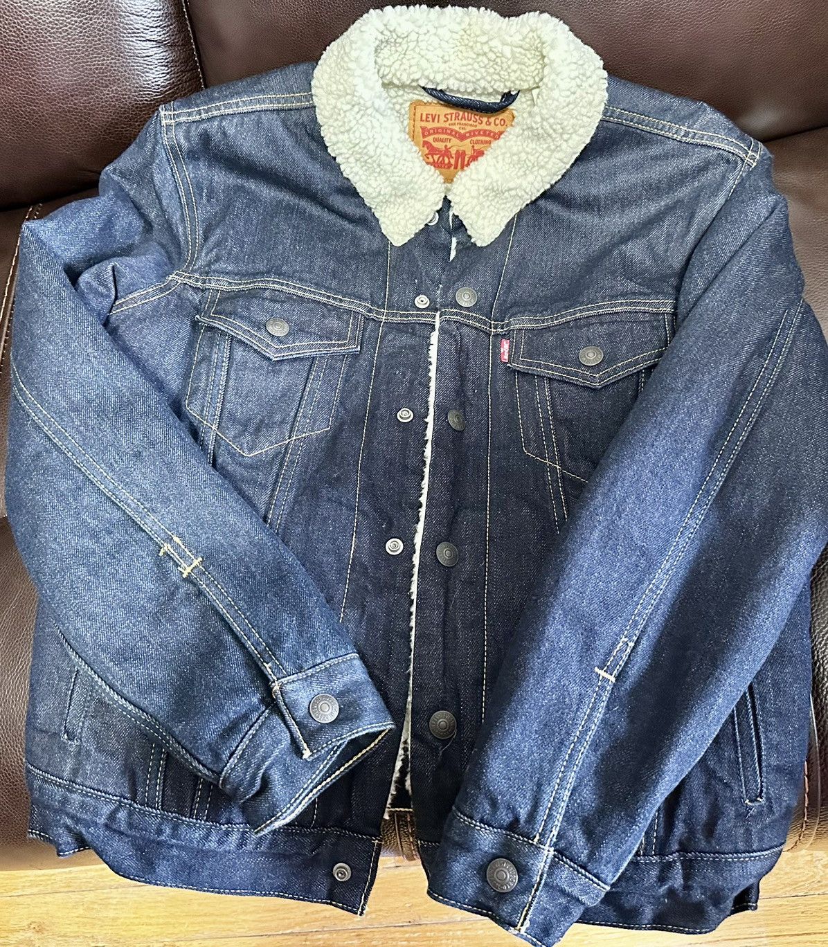 Levi's LEVIS MENS SHERPA TRUCKER JACKET Size US S / EU 44-46 / 1 - 1 Thumbnail