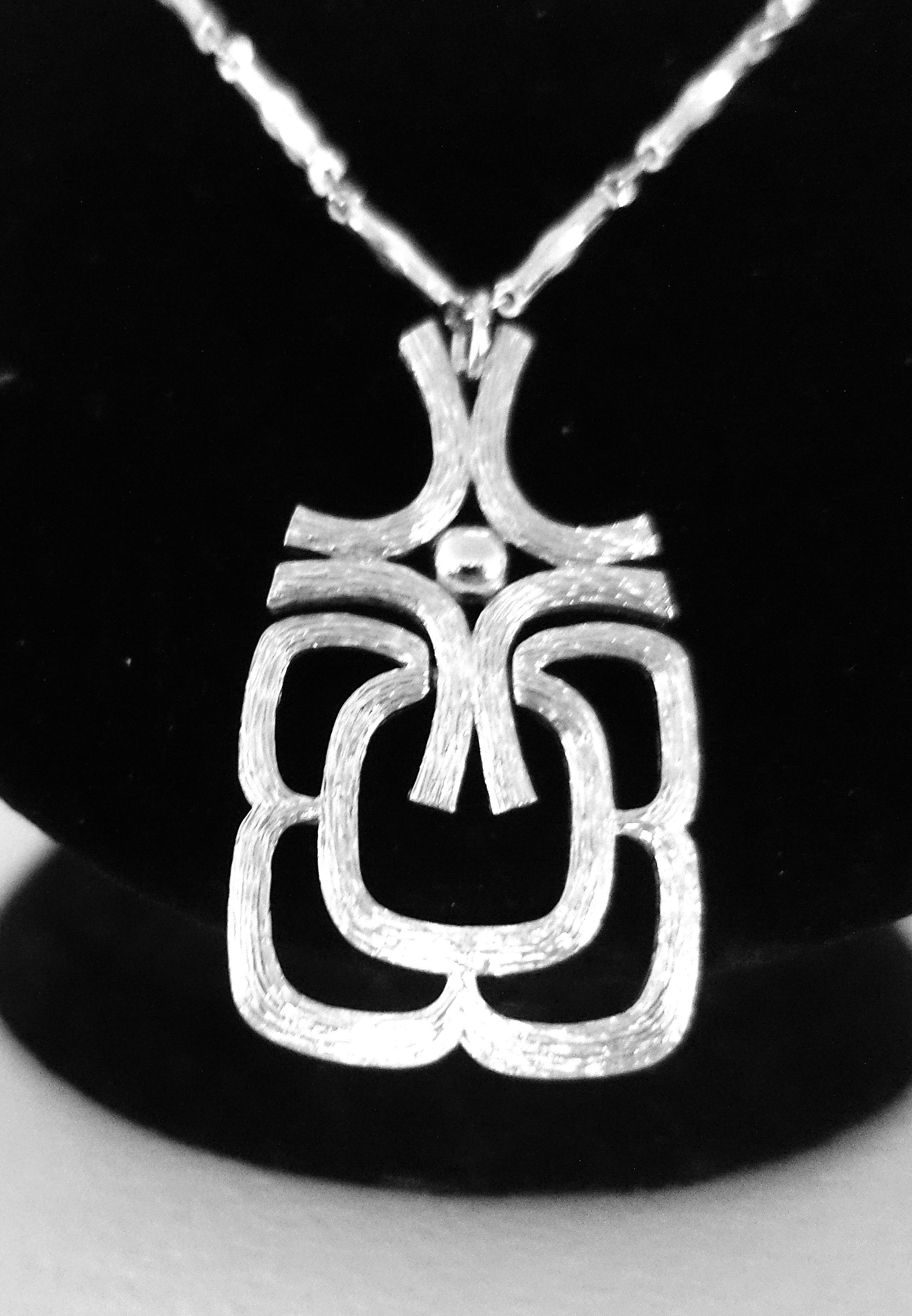 Vintage Silver Tone Boho Chain Pendant Necklace Size ONE SIZE - 5 Thumbnail