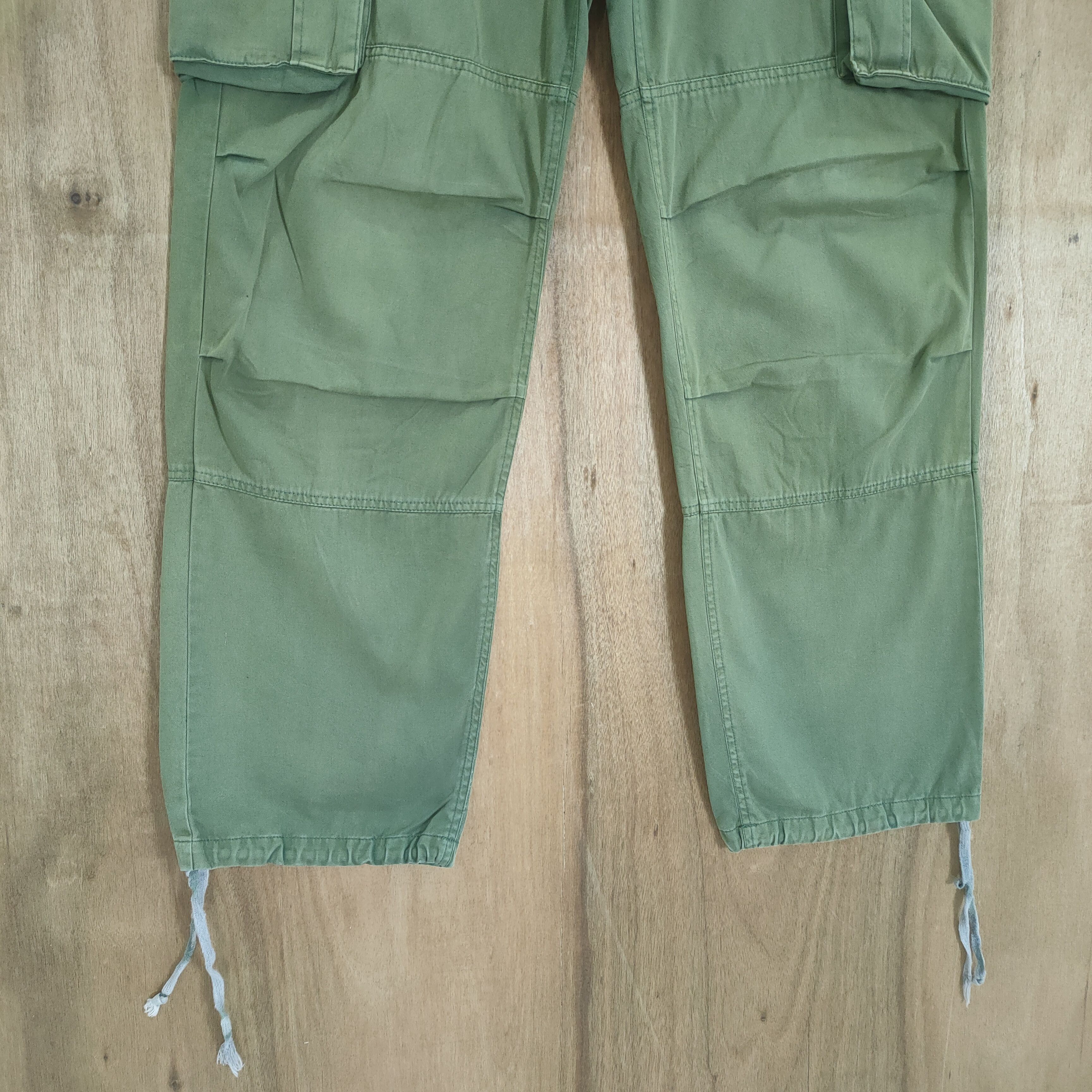 If Six Was Nine VINTAGE LUCY FADED GREEN BAGGY CARGO PANTS Size US 34 / EU 50 - 3 Thumbnail