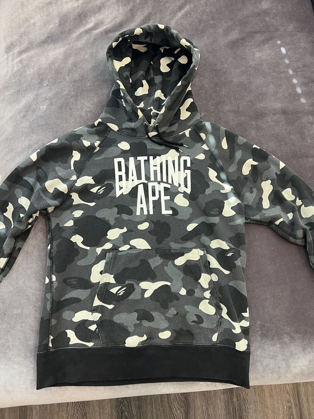 Bape City Camo NYC Logo Pullover Hoodie Size US L / EU 52-54 / 3 - 1 Thumbnail