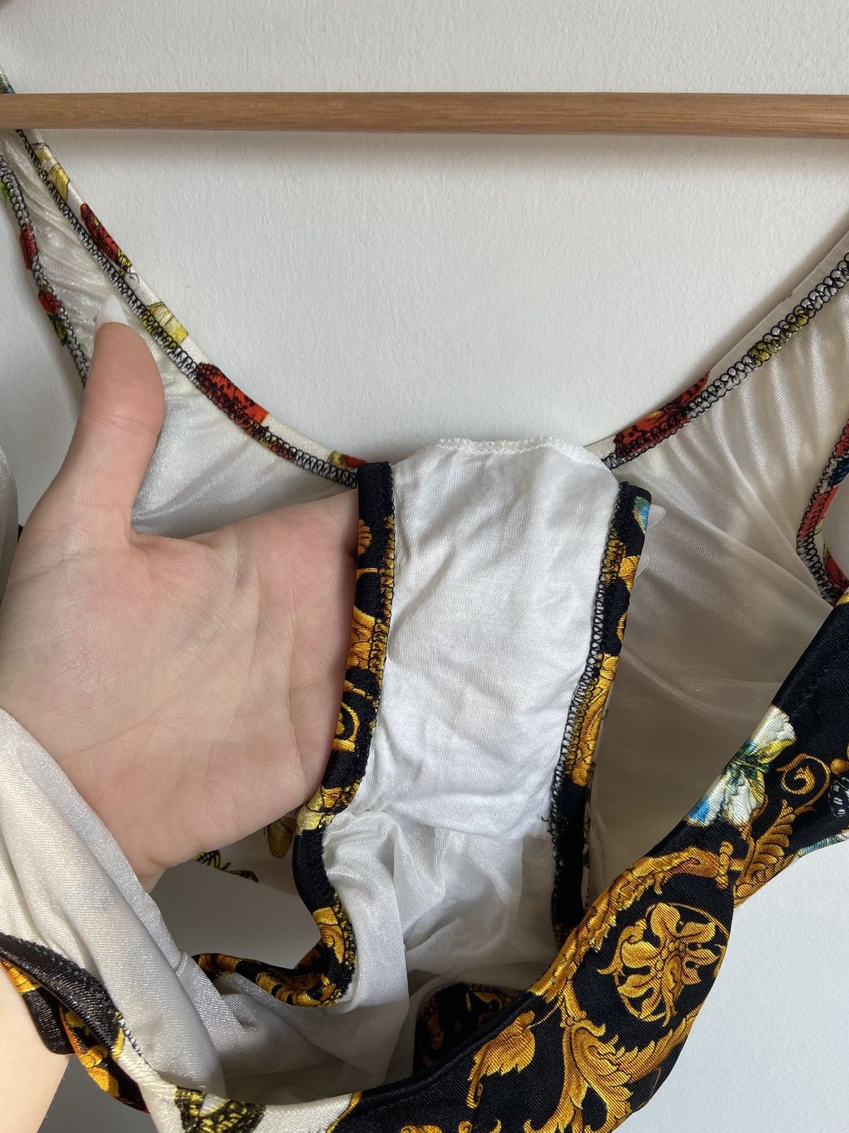 Versace Versace S/S 2018 Butterfly Swimsuit Size ONE SIZE - 11 Thumbnail