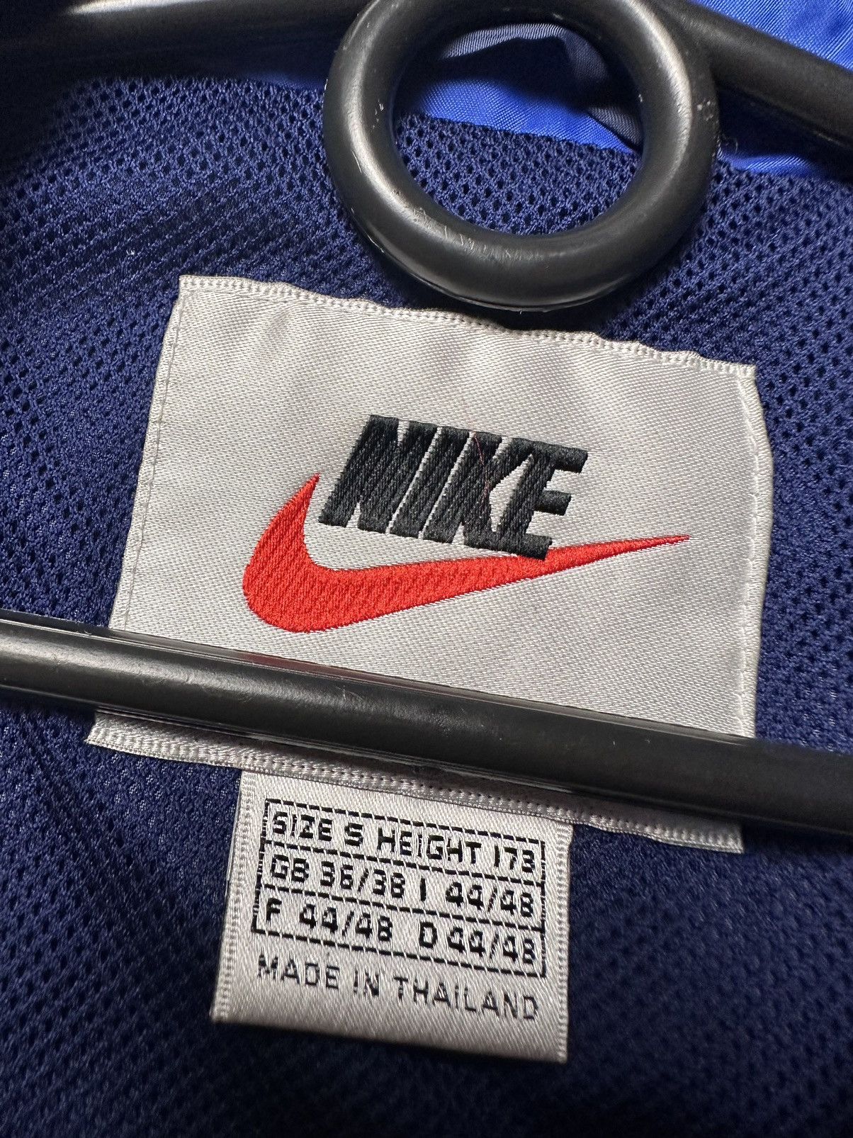 Vintage Vintage Nike Inter Milan soccer jacket size S big swoosh Size US S / EU 44-46 / 1 - 7 Thumbnail