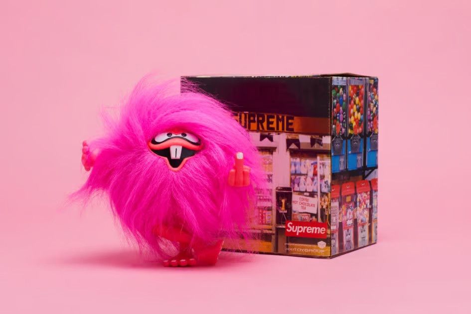 Supreme Supreme Camacho Figure NYC 2002 Orange Size ONE SIZE - 6 Thumbnail