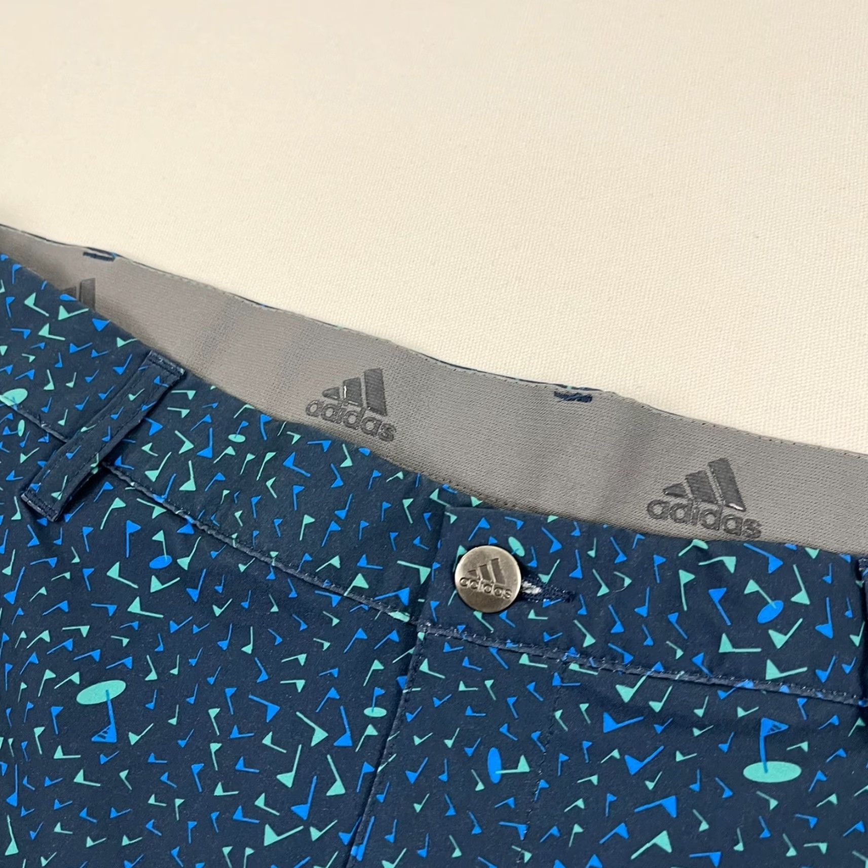 Adidas Adidas Chino Shorts Mens 34 X 9" Blue Golf Ultimate Flag Printed Casual Stretch Chino Shorts Size US 34 / EU 50 - 6 Thumbnail