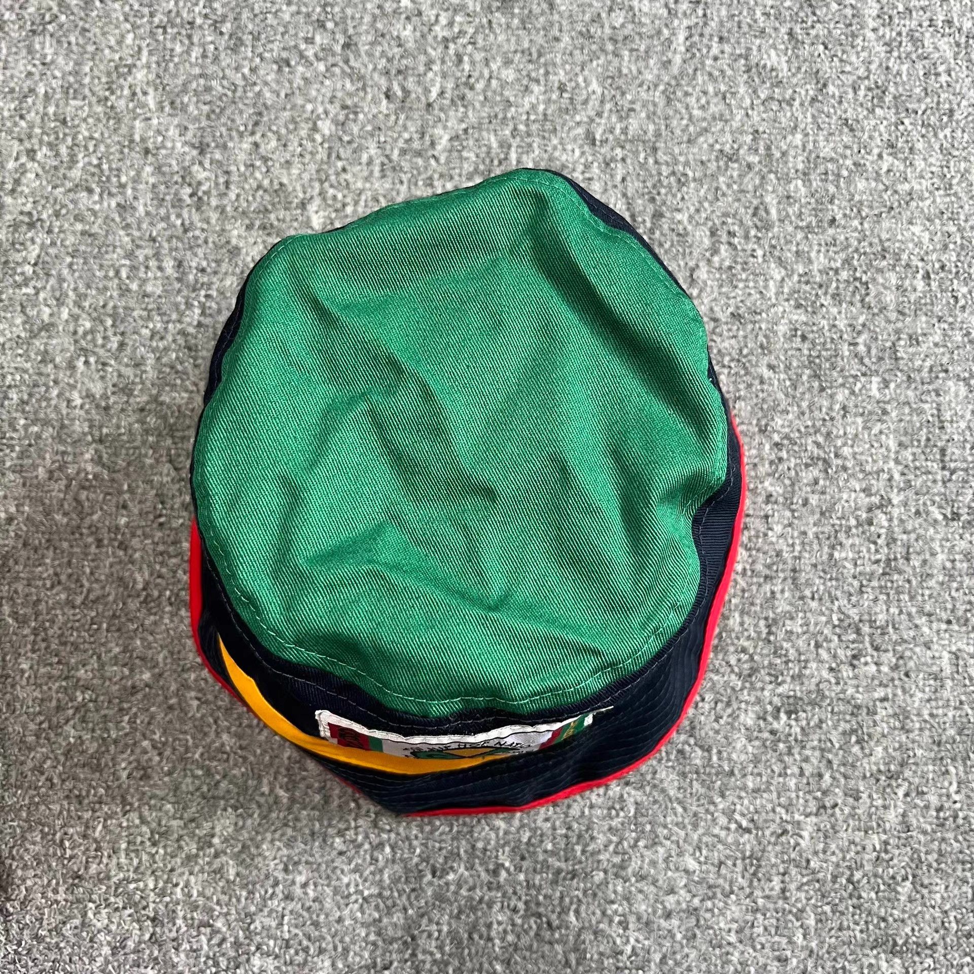 Cross Colours Cross Colours color-block embroidered bucket hat Q7 Size ONE SIZE - 7 Thumbnail
