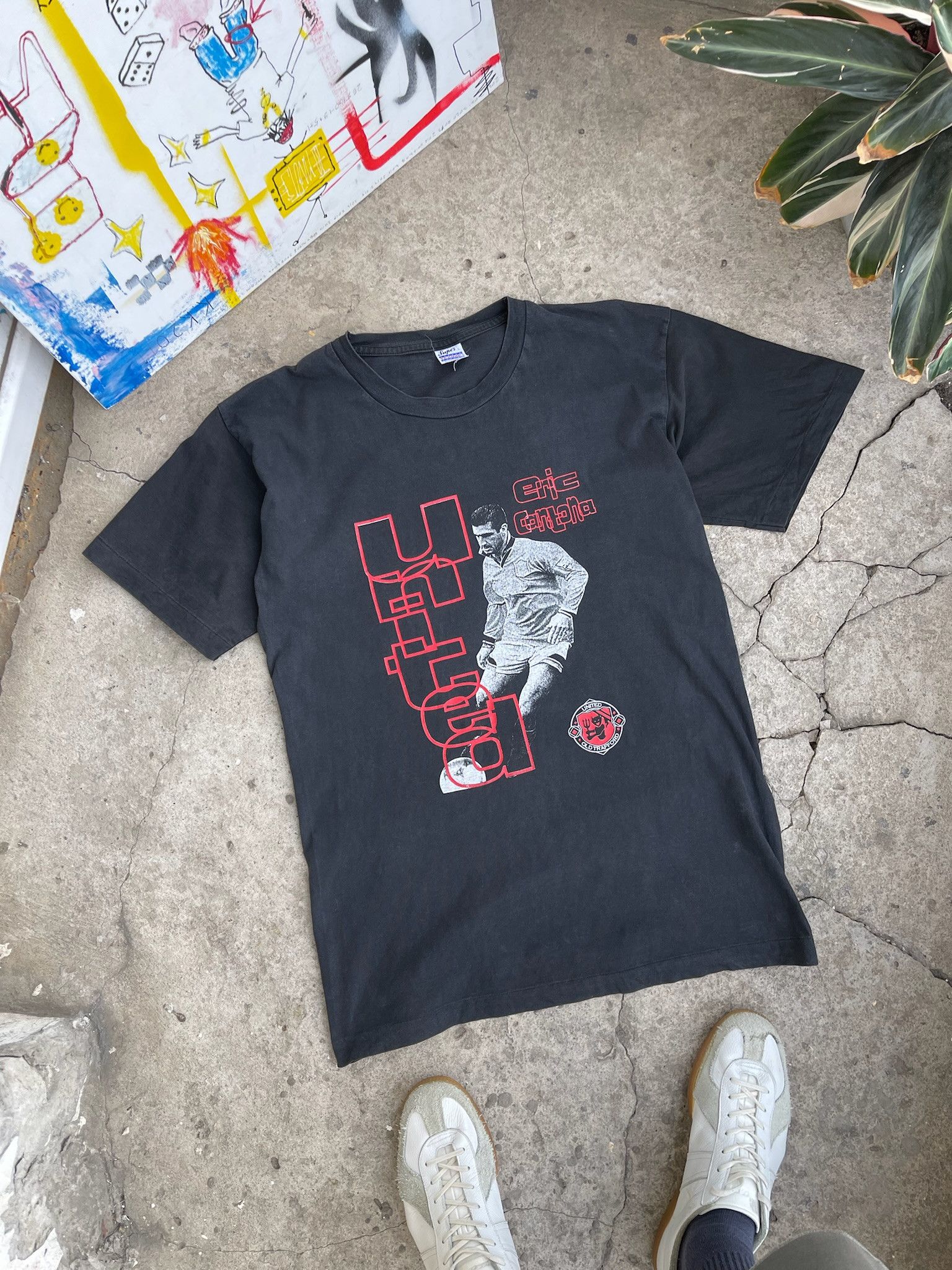 Vintage Vintage Eric Cantona Eric Tshirt Manchester inited jersey Size US L / EU 52-54 / 3 - 2 Thumbnail
