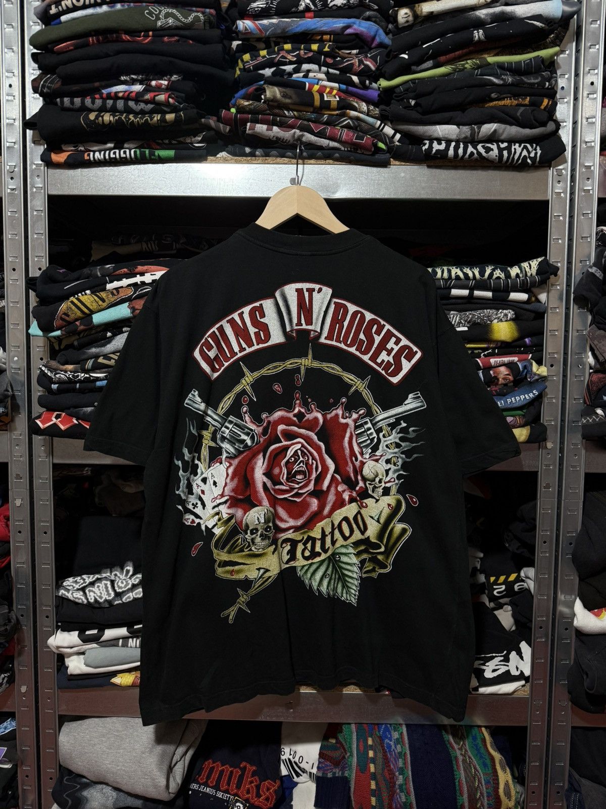 Vintage Vintage 1990’s Guns N Roses Axl Rose Jocker Tattoo T-Shirt Size US XXL / EU 58 / 5 - 2 Thumbnail