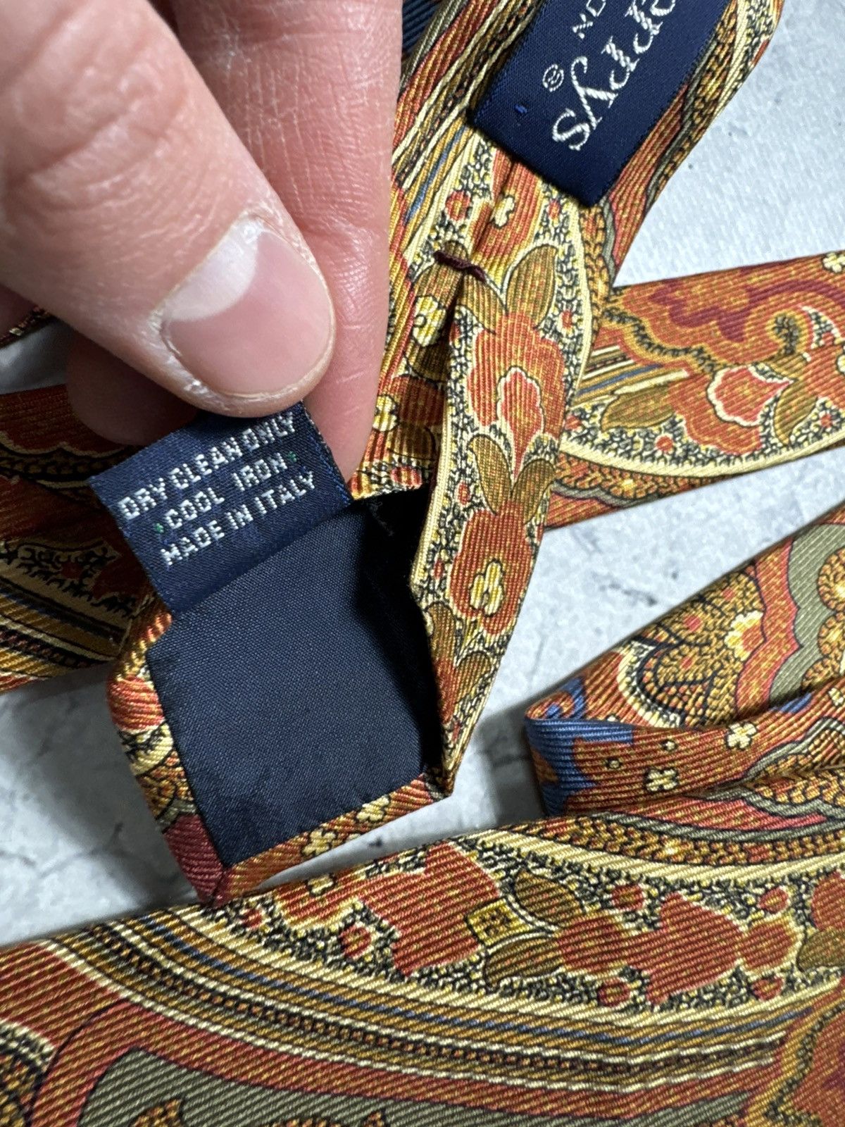 Burberry Burberrys Vintage Luxury Silk Tie Size ONE SIZE - 5 Thumbnail