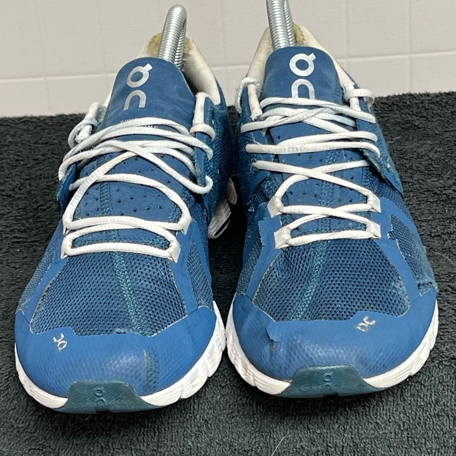 On On Cloud 5 Blue White Running Shoes Women’s Size 8.5 Size US 8.5 / IT 38.5 - 6 Thumbnail