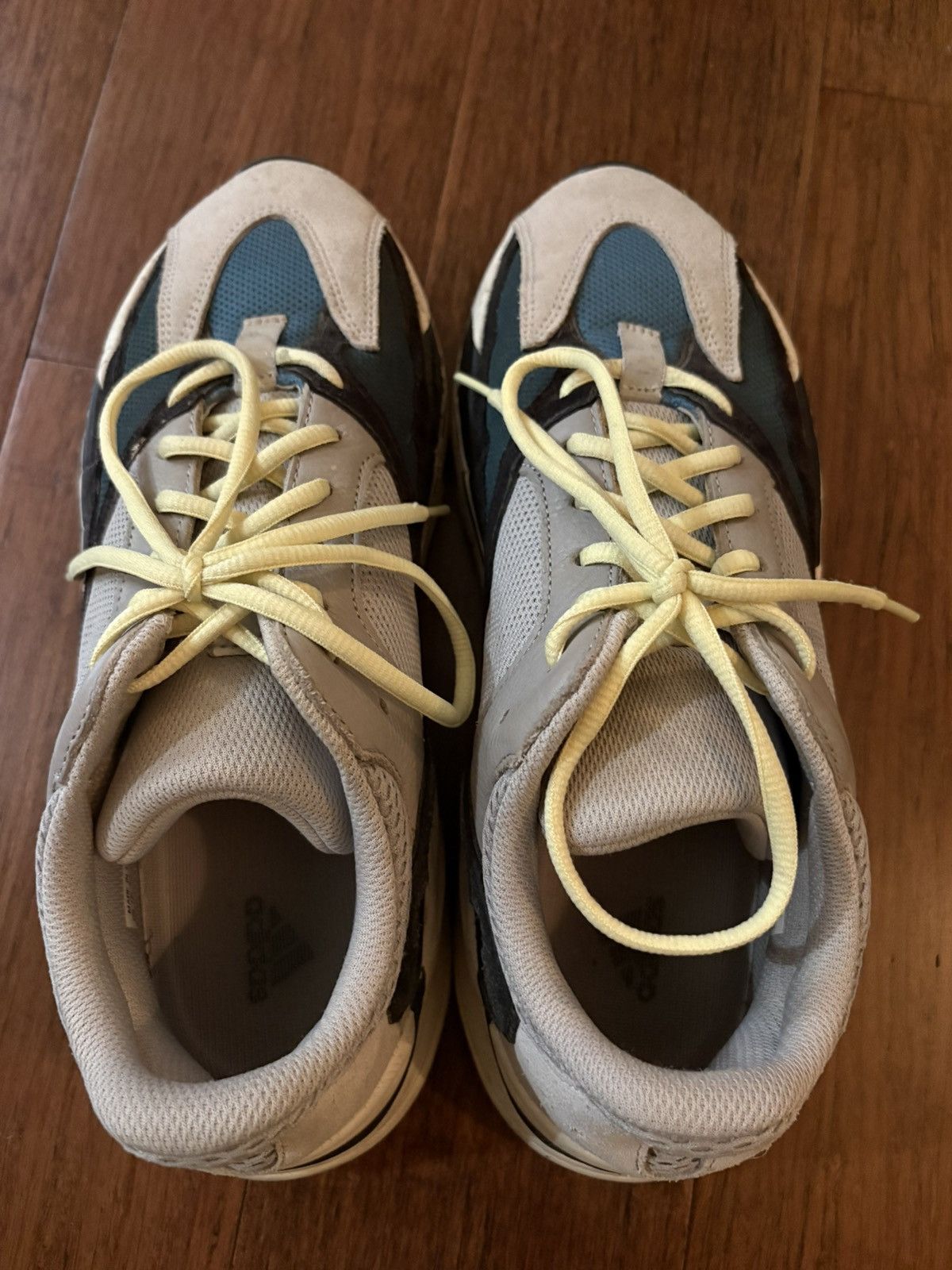 Yeezy Adidas Yeezy Boost 700 - Wave Runner Size US 10.5 / EU 43-44 - 5 Thumbnail
