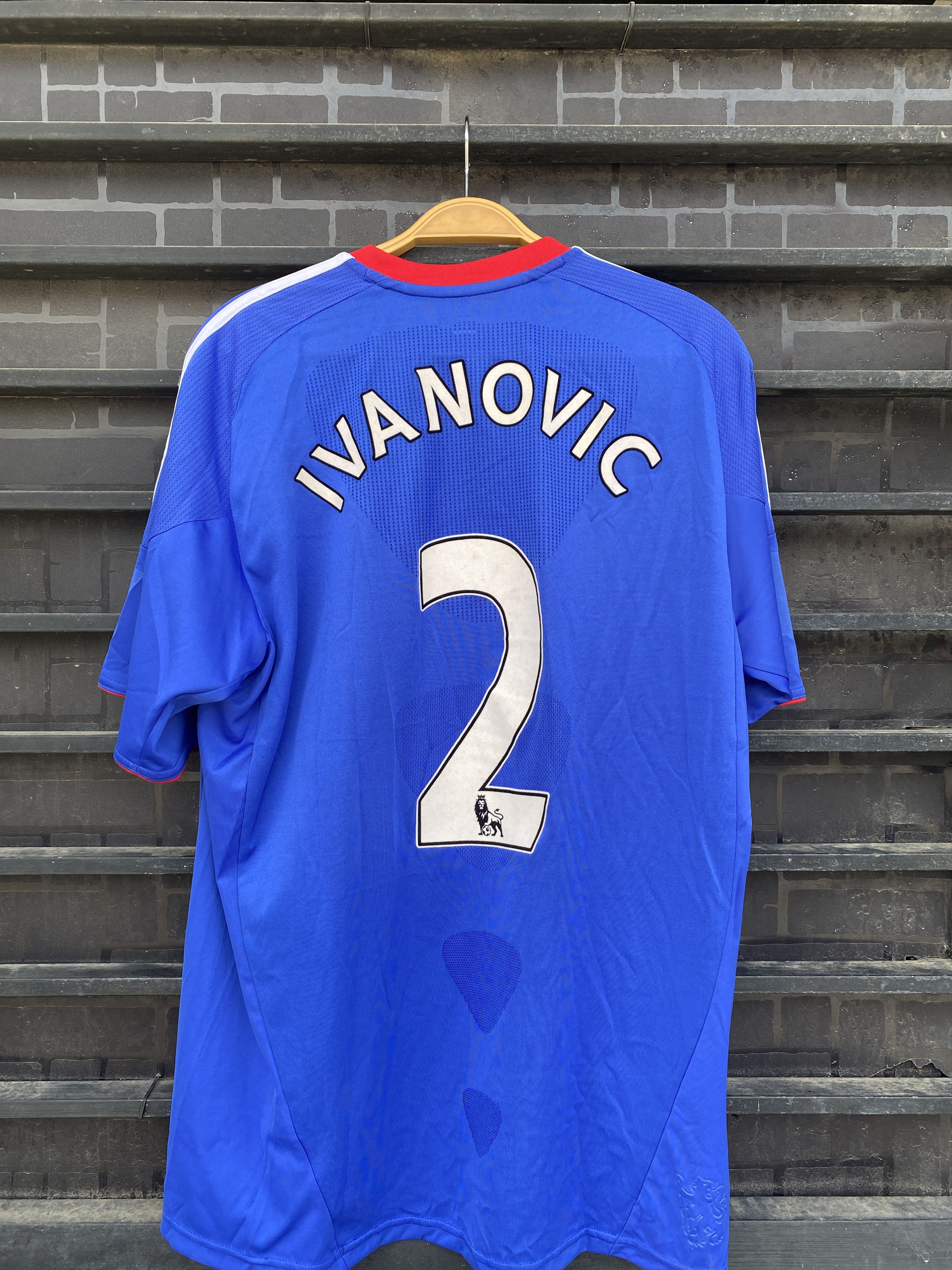 Adidas × Vintage Chelsea 2010 2011 Home Fotball Shirt Soccer Jersey Size US L / EU 52-54 / 3 - 5 Thumbnail