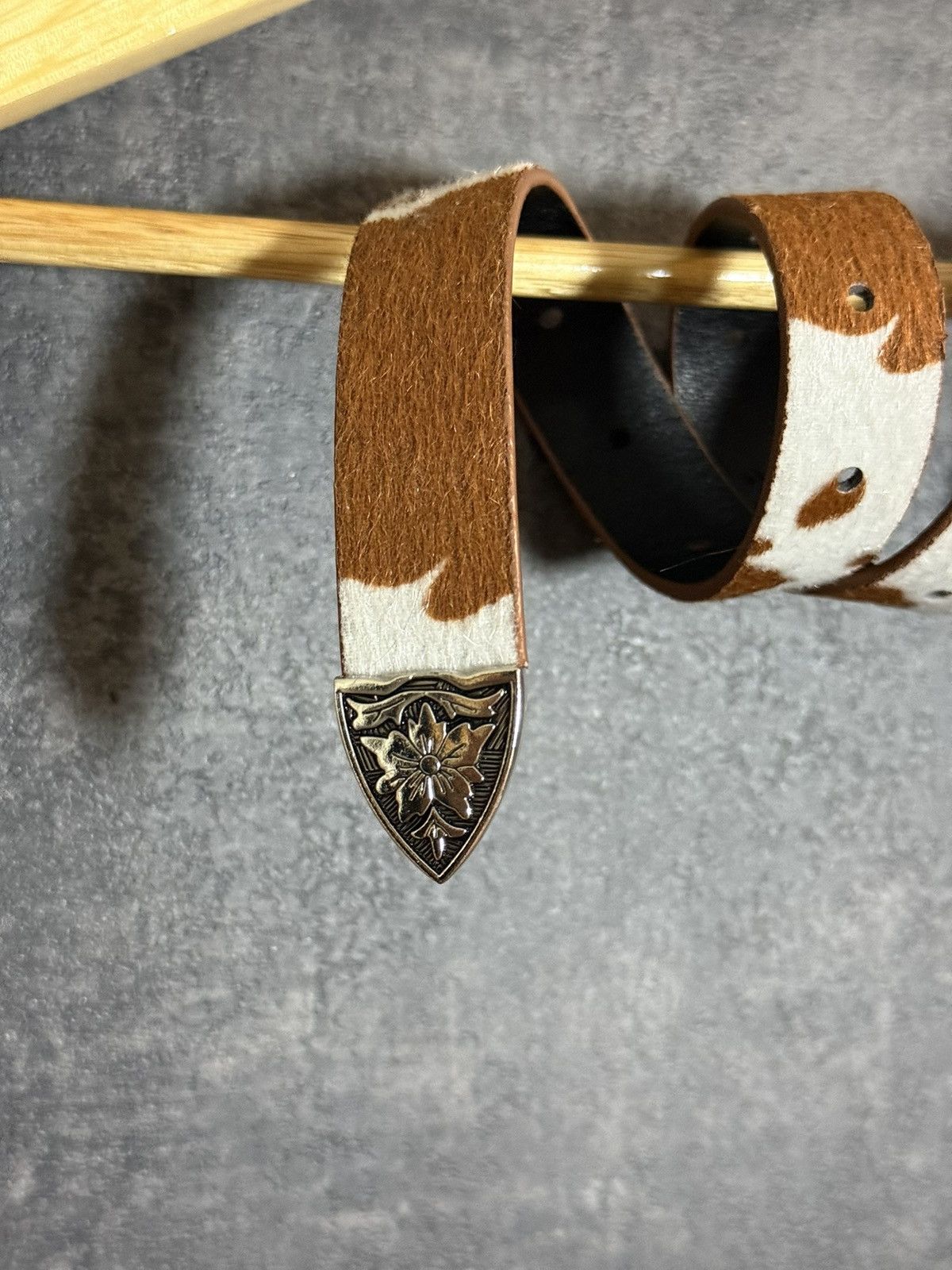 Vintage 🔥Sick Vintage Thin Cow Print Faux Fur Eco Leather Belt MM6 Size ONE SIZE - 5 Thumbnail