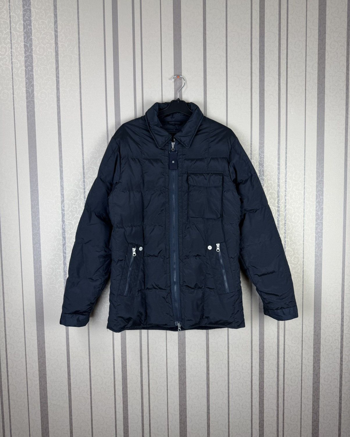 Armani Vintage Armani Jeans down jacket Size L Size US L / EU 52-54 / 3 - 1 Thumbnail