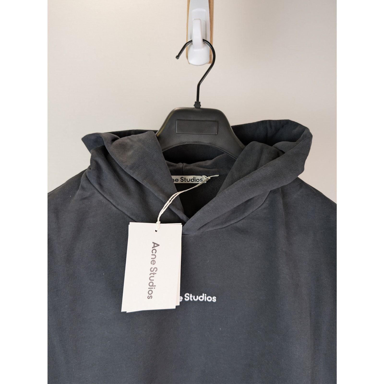 Acne Studios o1rshd1 Logo-Print Cotton Hoodie in Black XL Size US XL / EU 56 / 4 - 7 Thumbnail