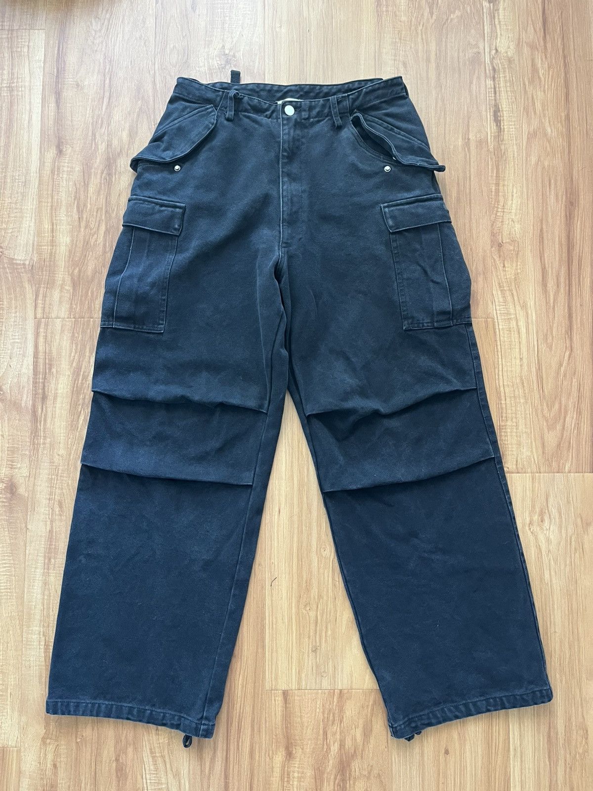No Maintenance No maintenance cargo washed black Size US 32 / EU 48 - 1 Thumbnail