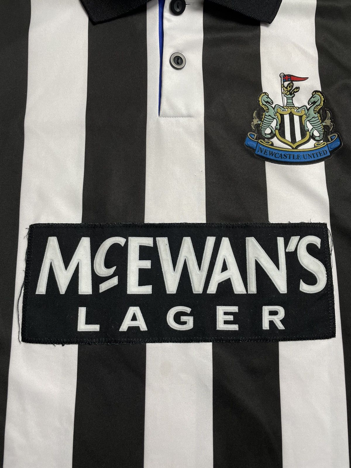 Vintage Vintage New Castle United retro Soccer Jersey striped Size US L / EU 52-54 / 3 - 3 Thumbnail