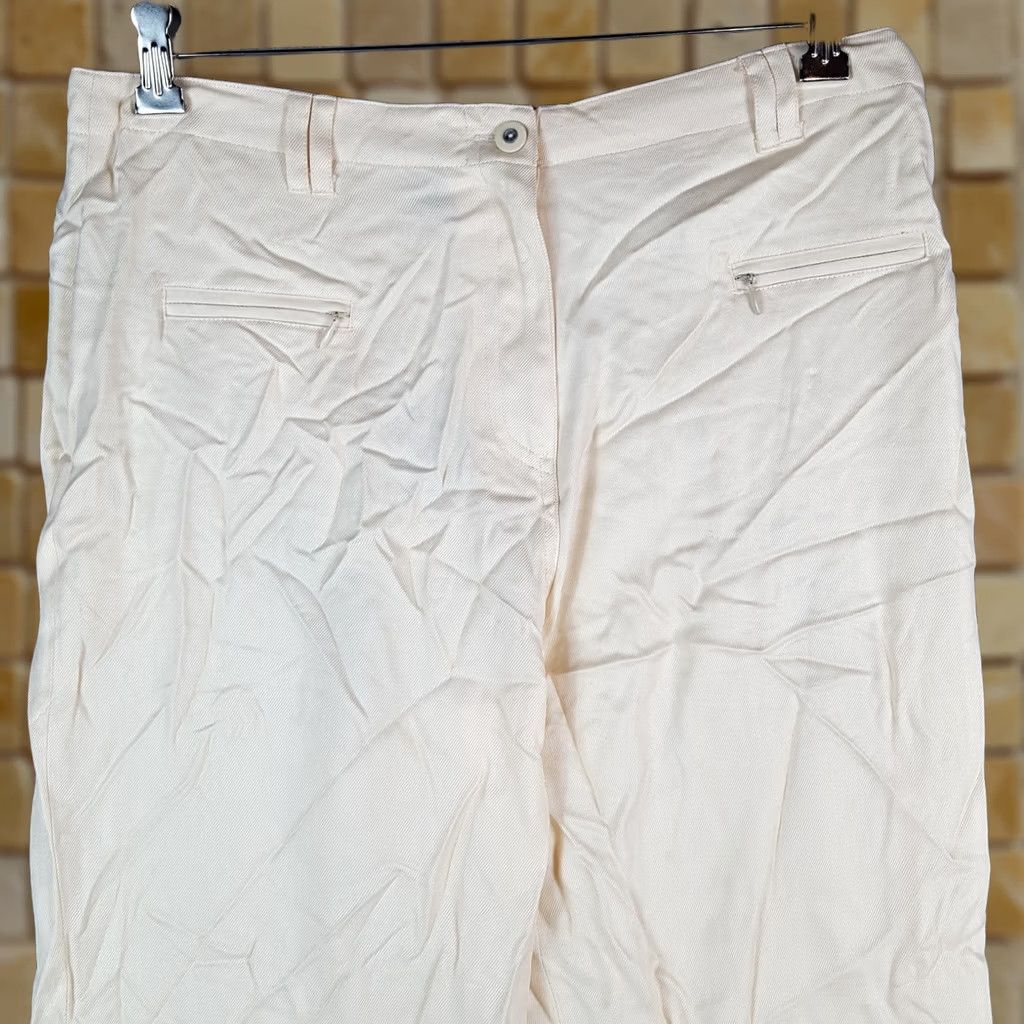 Etro VINTAGE Y2K Beige Silk Capris Women's Size 8 Preppy Retro Capri Pants Size 30" / US 8 / IT 44 - 1 Thumbnail