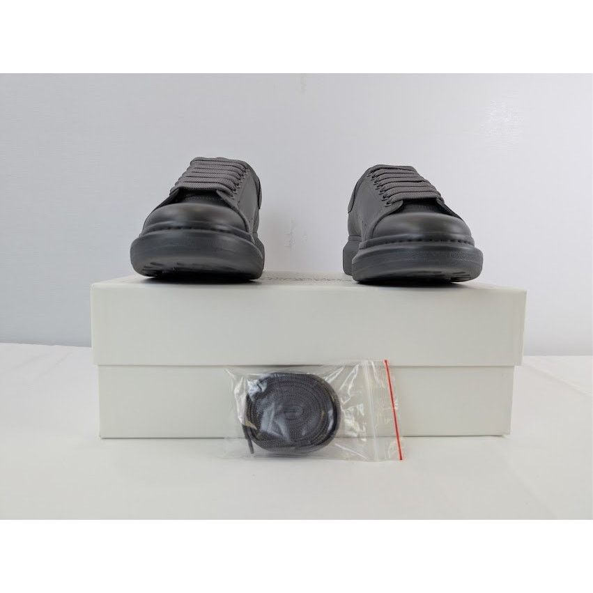 Alexander McQueen o1rshd1 Leather Oversized Sneaker in Lead Pencil Size US 10 / EU 43 - 16 Thumbnail